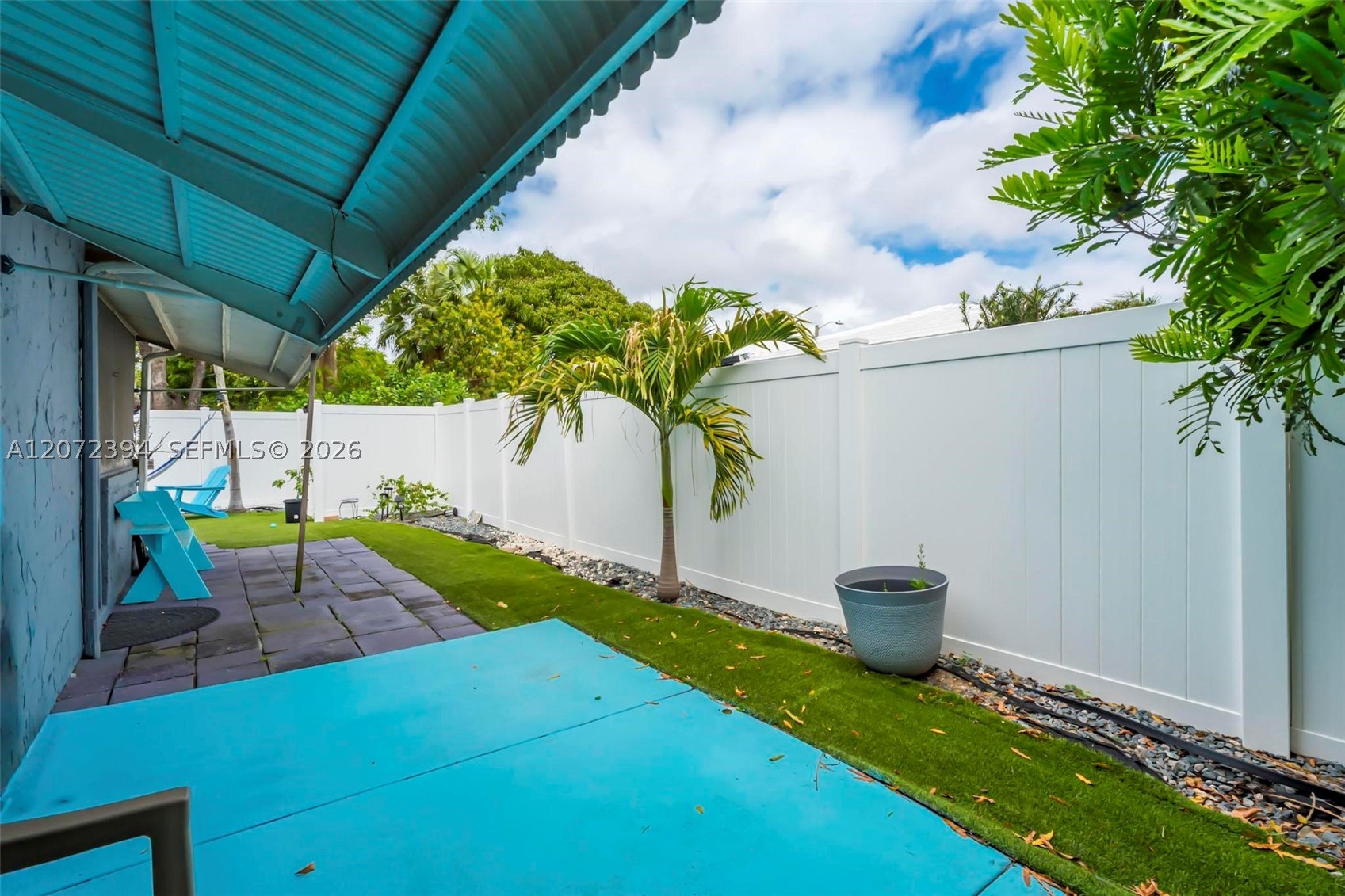 7211 NW 76th St, Tamarac FL 33321