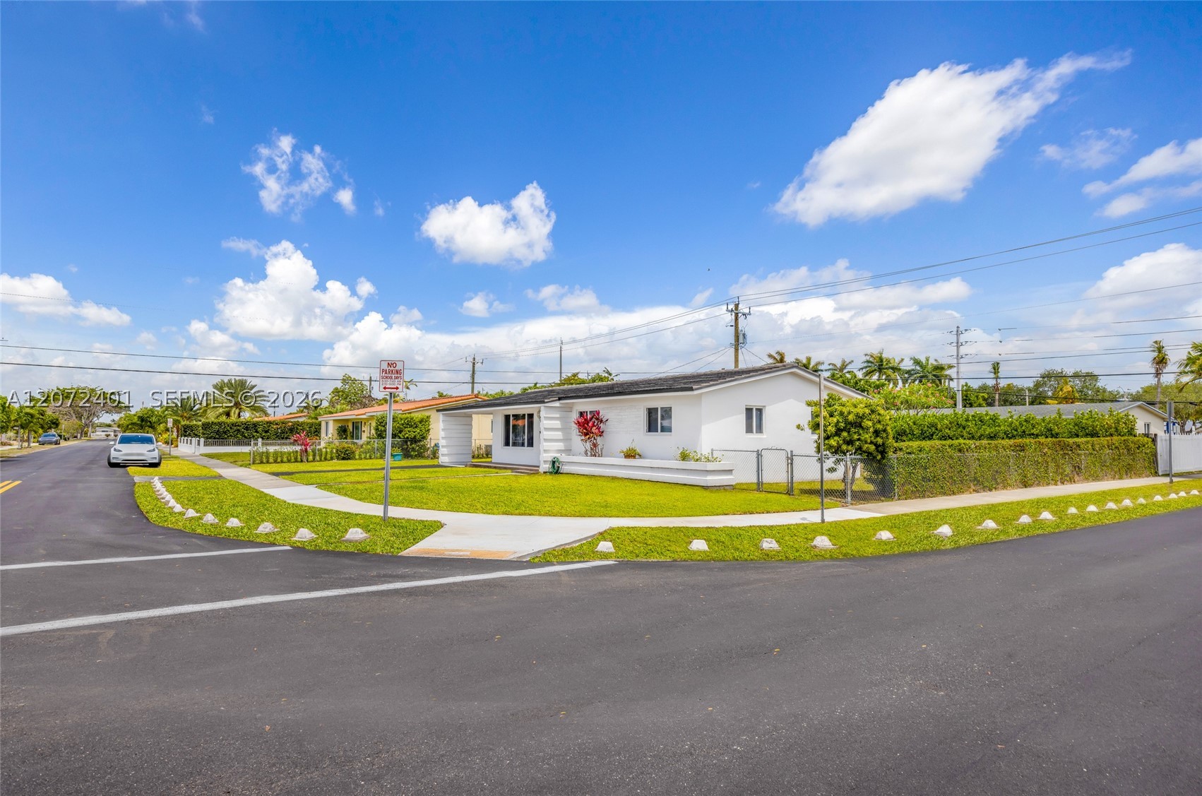 8801 SW 17th St, Miami FL 33165