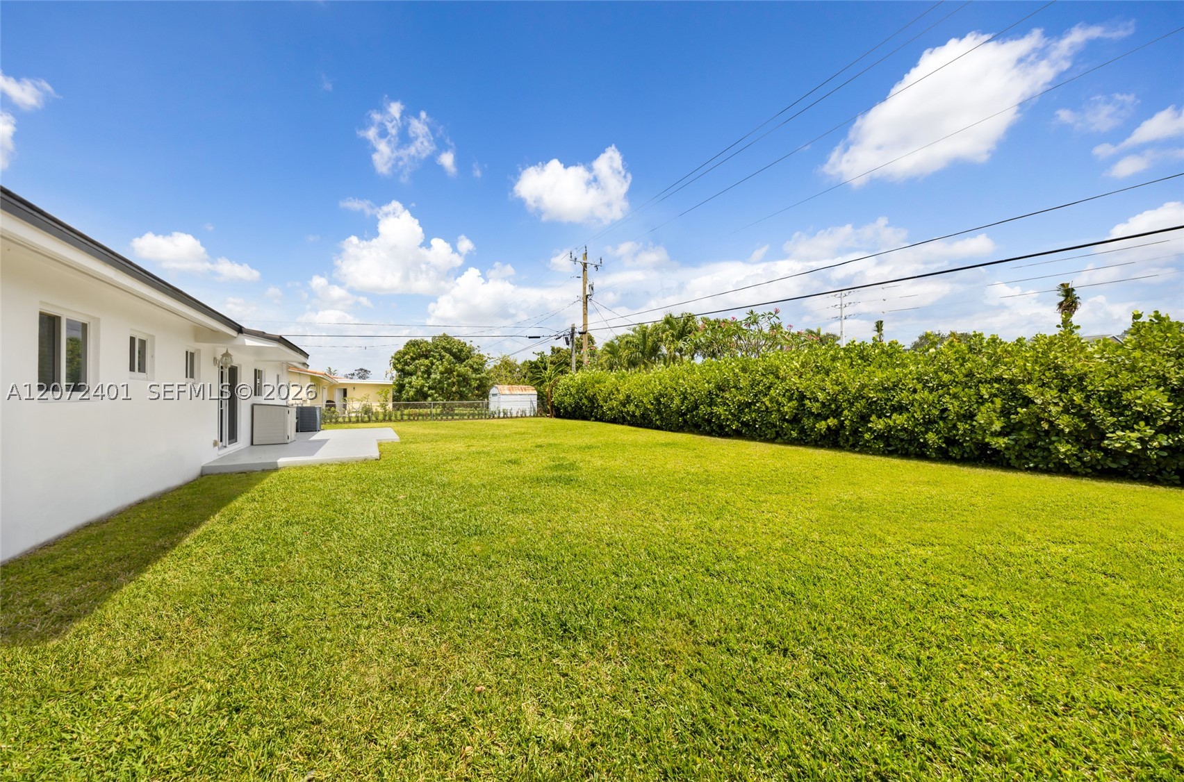 8801 SW 17th St, Miami FL 33165