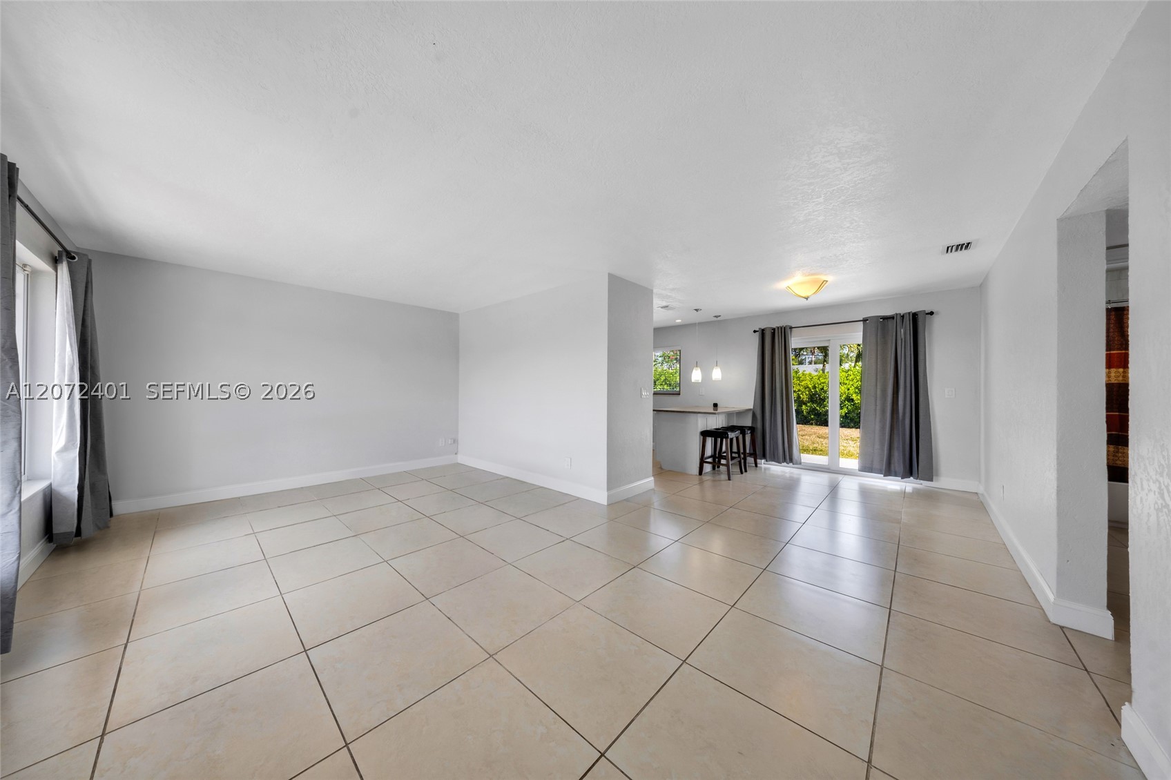 8801 SW 17th St, Miami FL 33165
