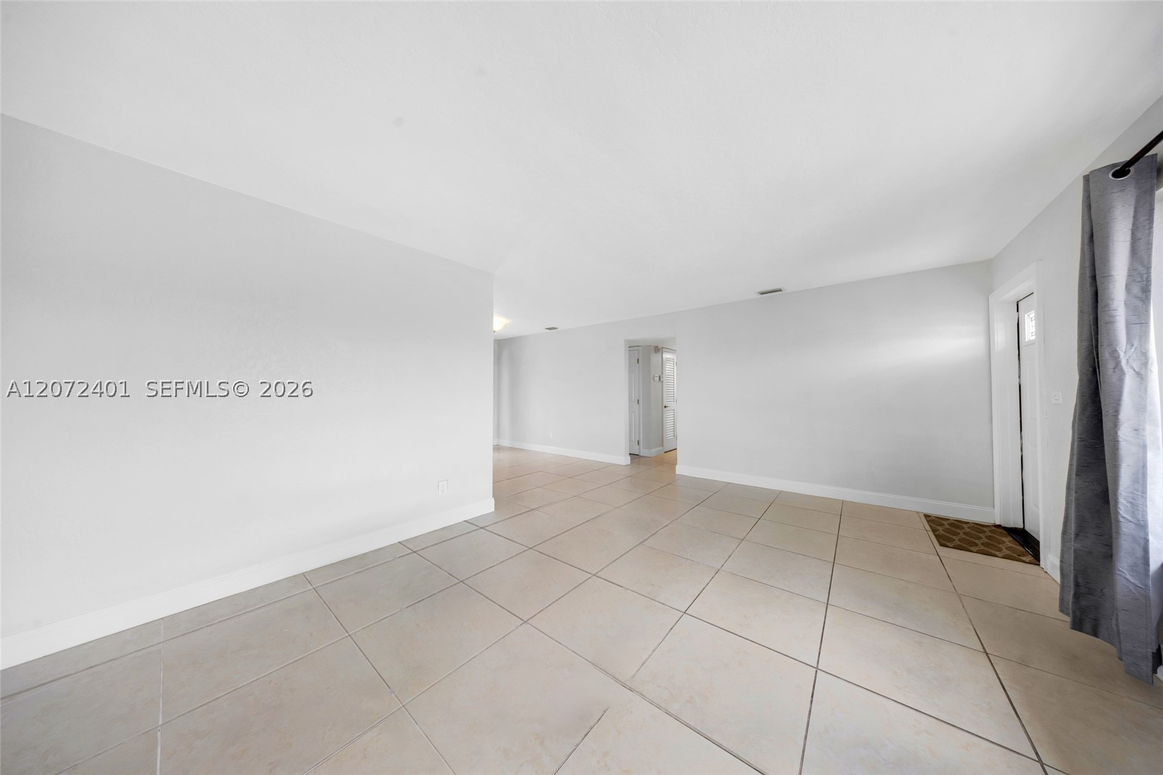 8801 SW 17th St, Miami FL 33165