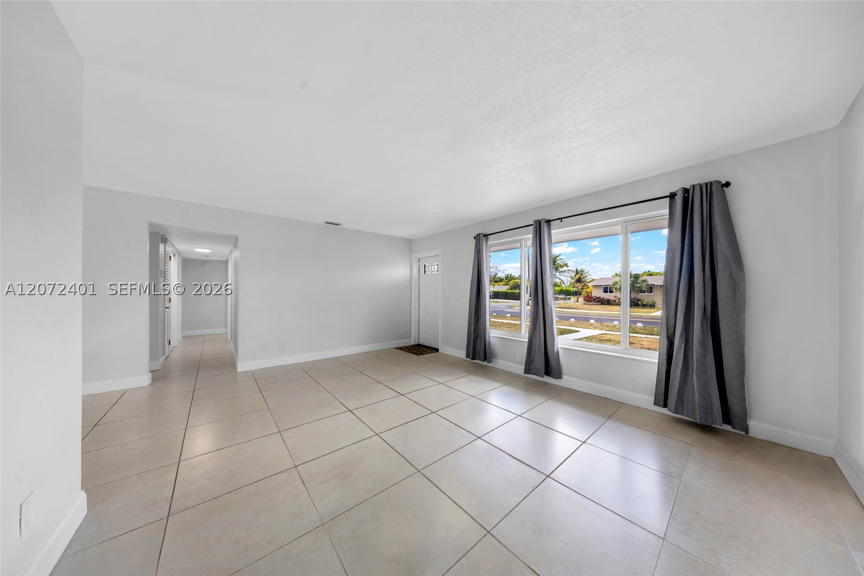 8801 SW 17th St, Miami FL 33165