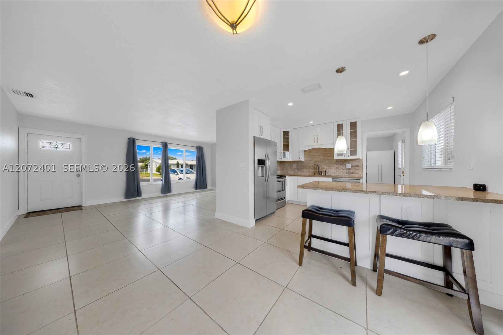 8801 SW 17th St, Miami FL 33165