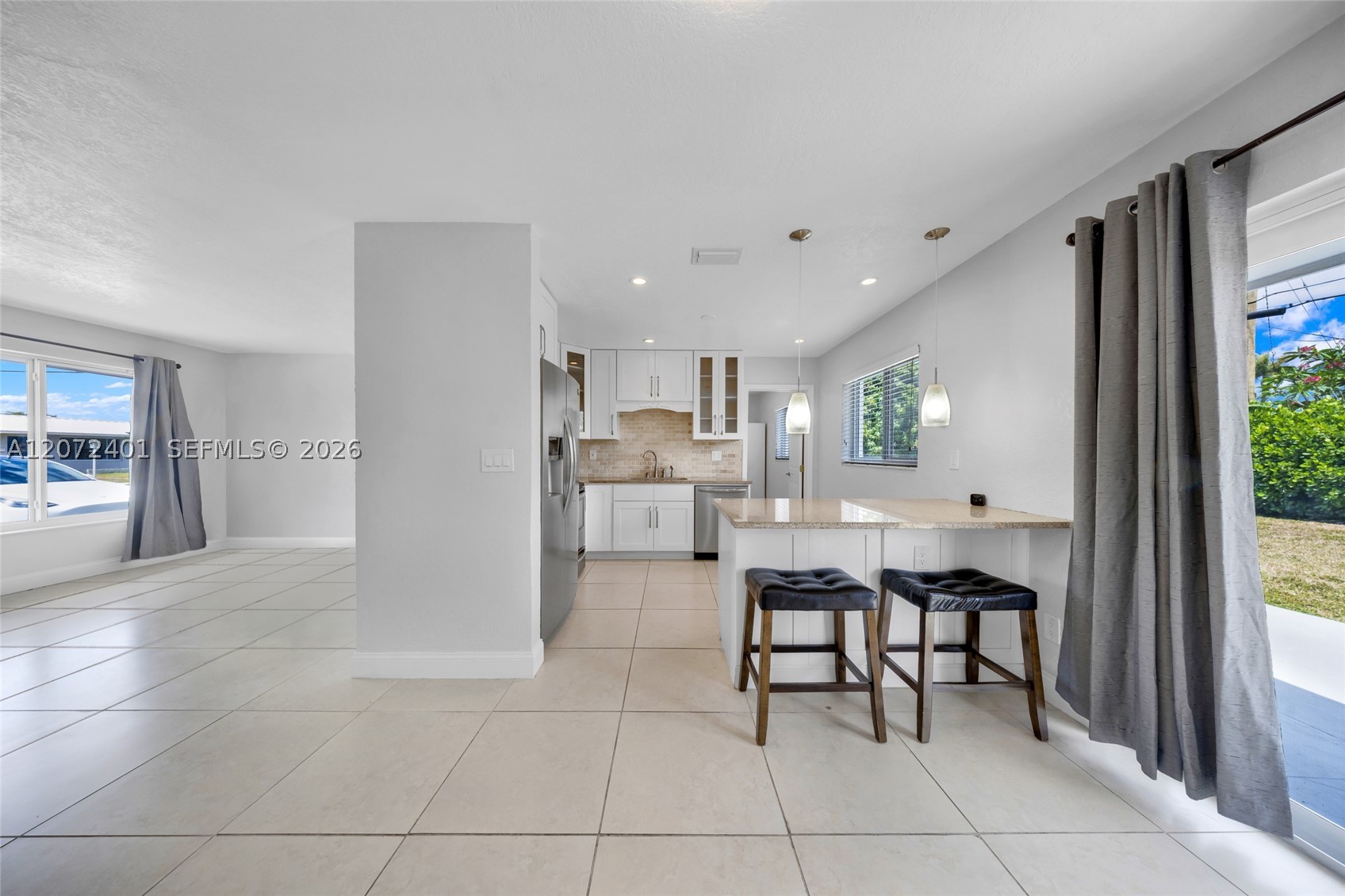 8801 SW 17th St, Miami FL 33165