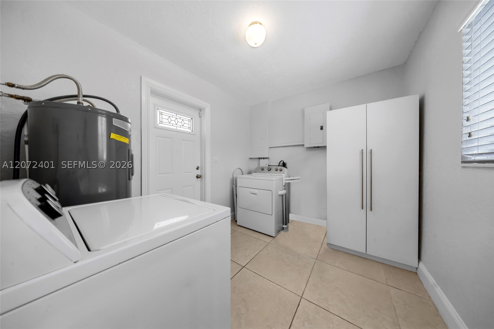 8801 SW 17th St, Miami FL 33165