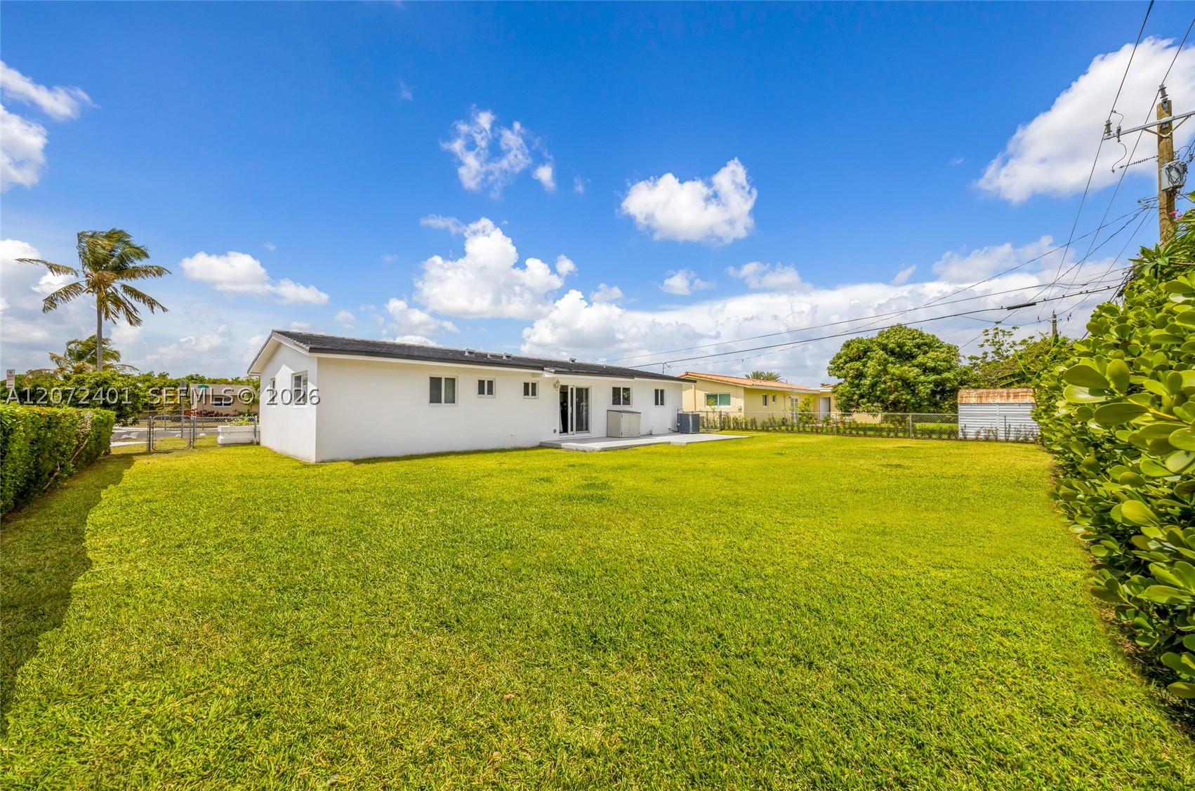 8801 SW 17th St, Miami FL 33165