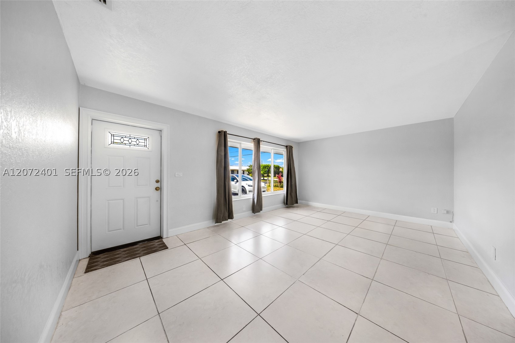 8801 SW 17th St, Miami FL 33165