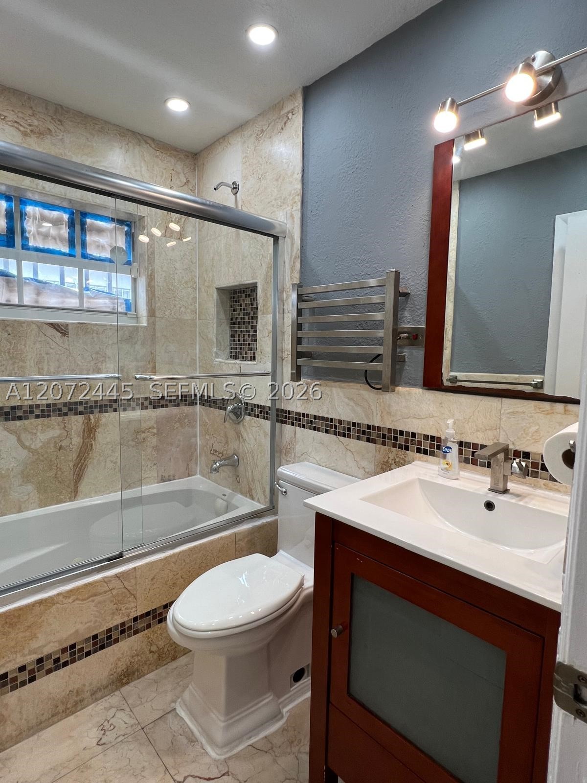 6978 W 25th Ave, Hialeah FL 33016
