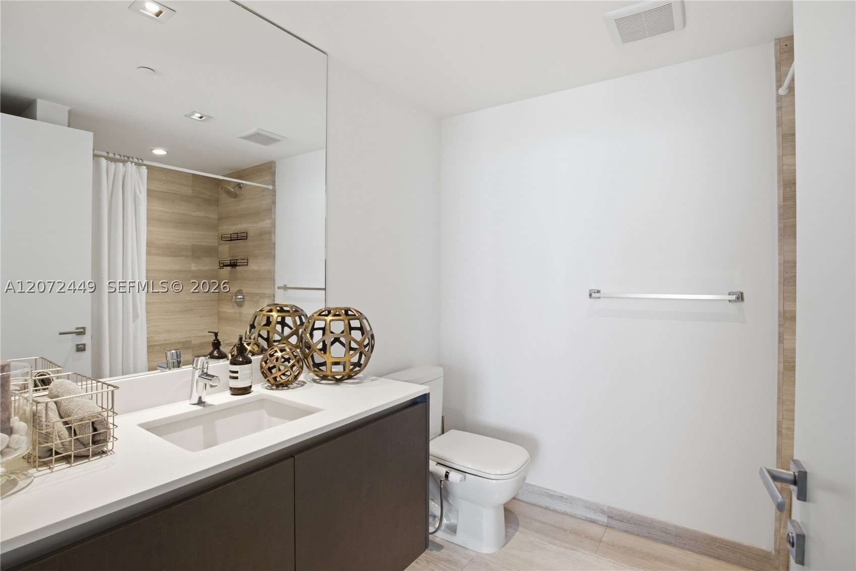 1451 Brickell Ave #2501, Miami FL 33131