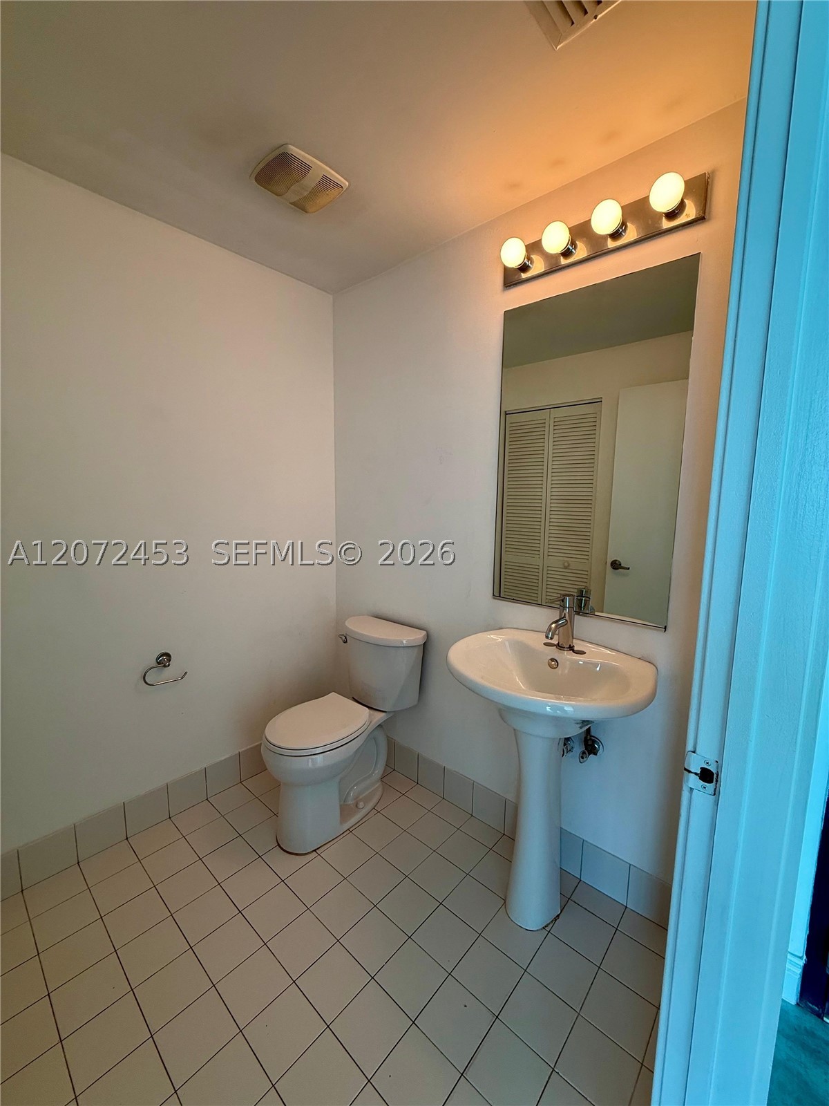 888 Biscayne Blvd #3611, Miami FL 33132