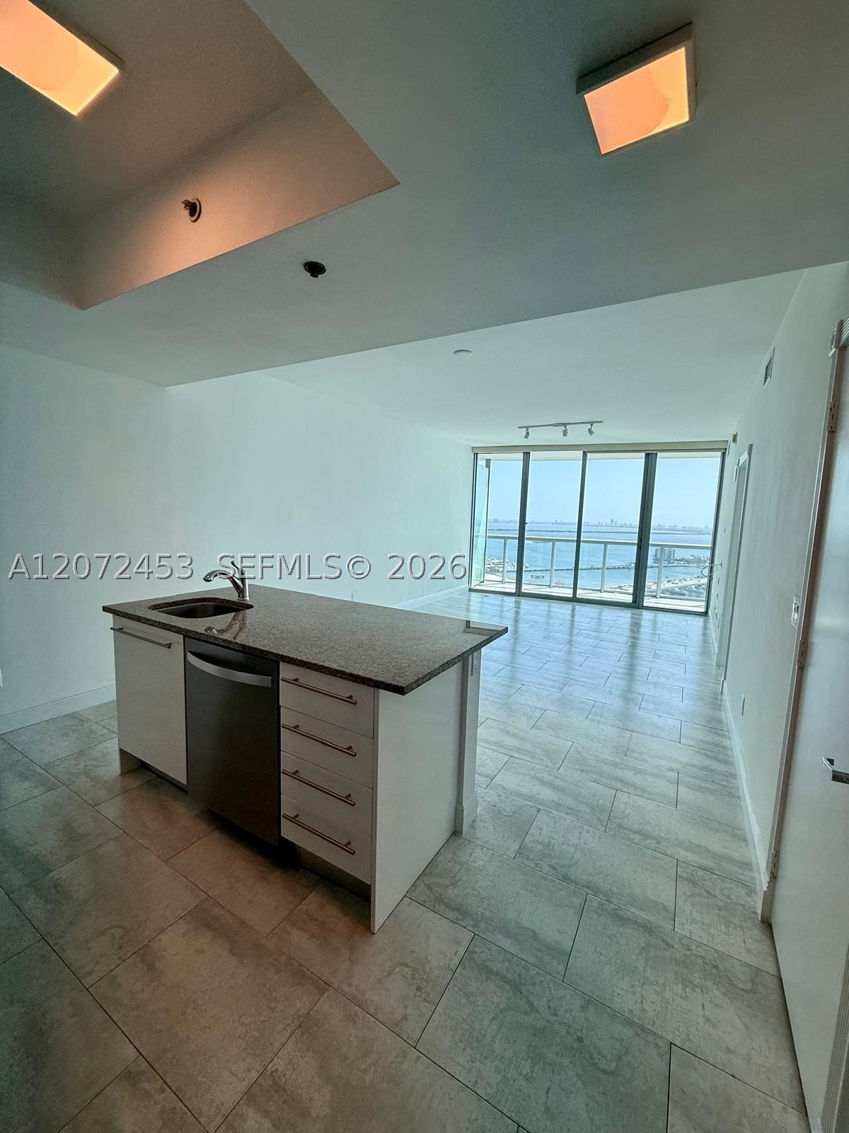 888 Biscayne Blvd #3611, Miami FL 33132