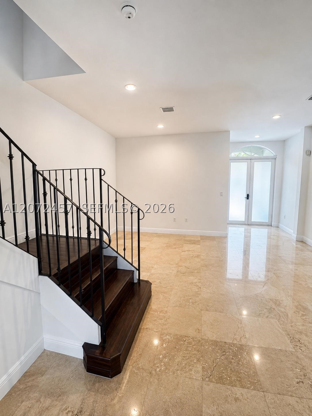 2286 SW 16th Ct #2286, Miami FL 33145