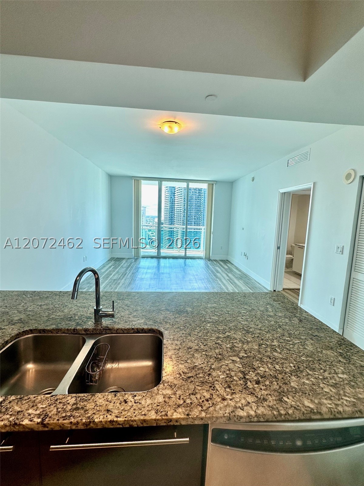 951 Brickell Ave #3403, Miami FL 33131