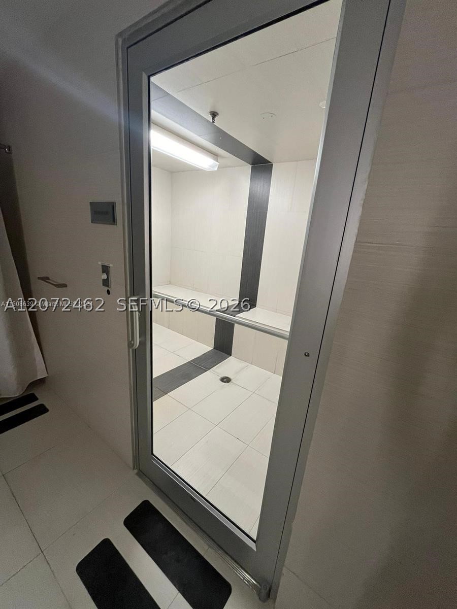 951 Brickell Ave #3403, Miami FL 33131