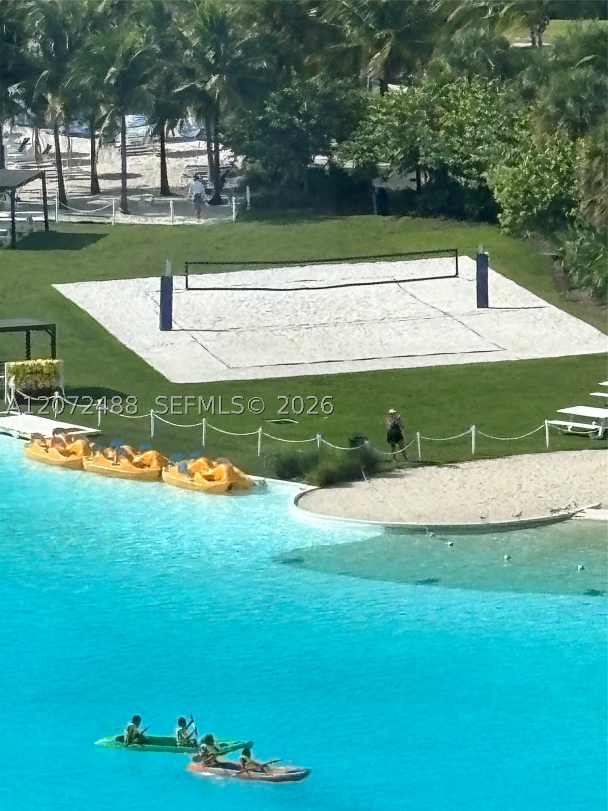 2411 LAGUNA CIRCLE #809, North Miami FL 33181
