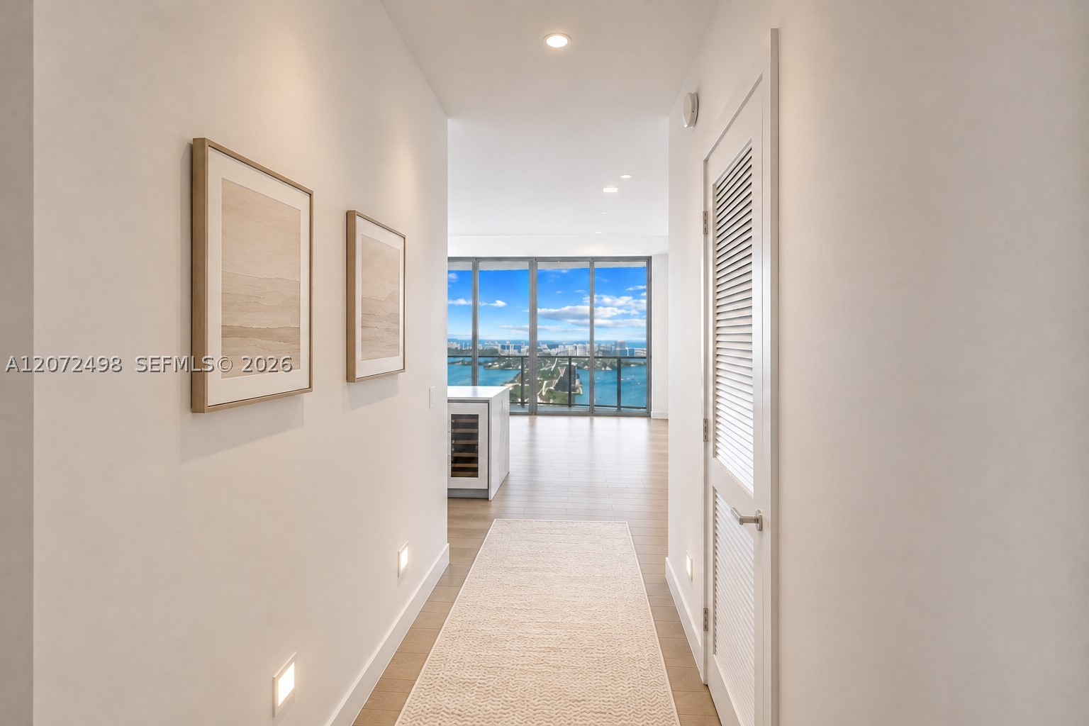 1400 Biscayne Blvd #4206, Miami FL 33132