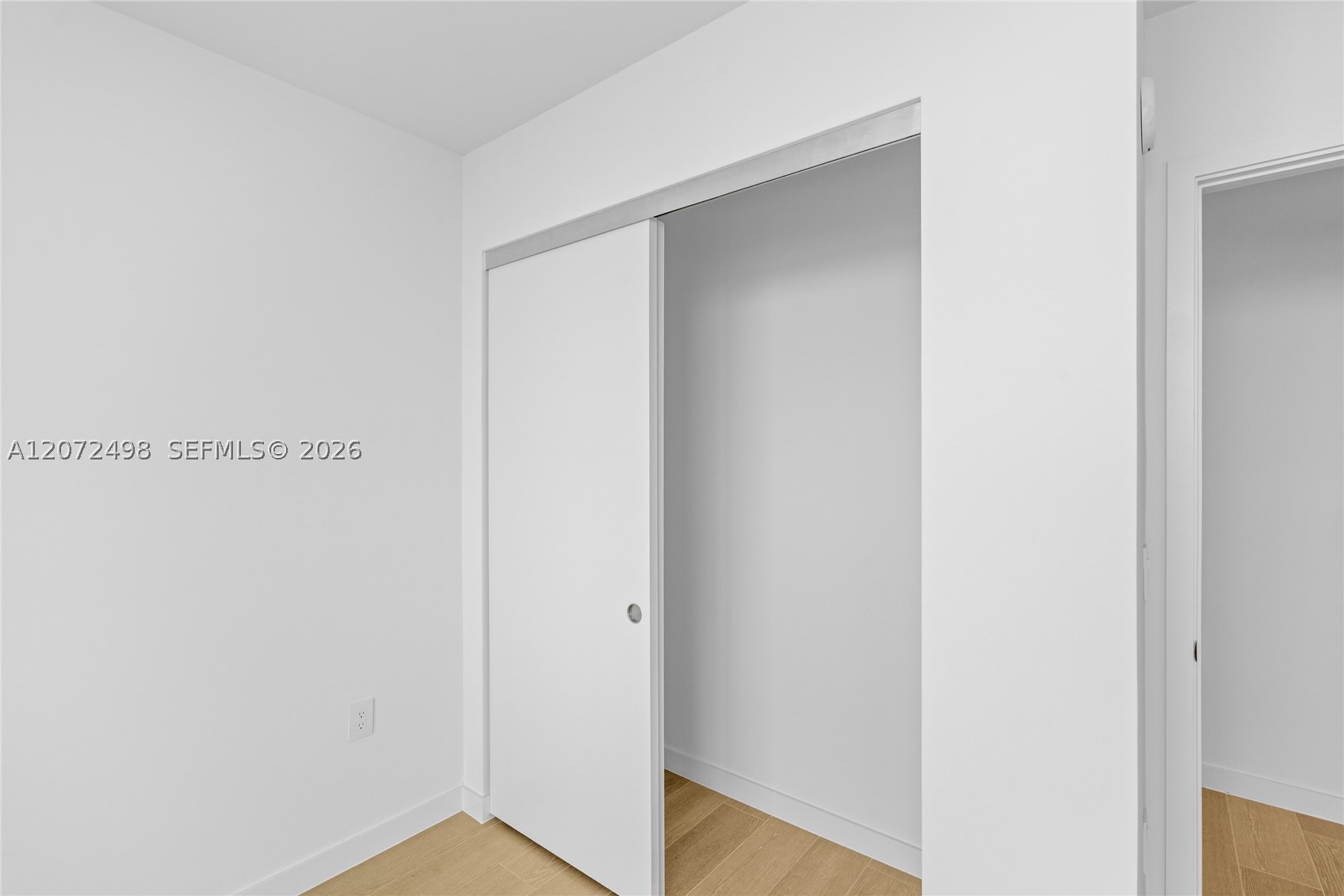 1400 Biscayne Blvd #4206, Miami FL 33132