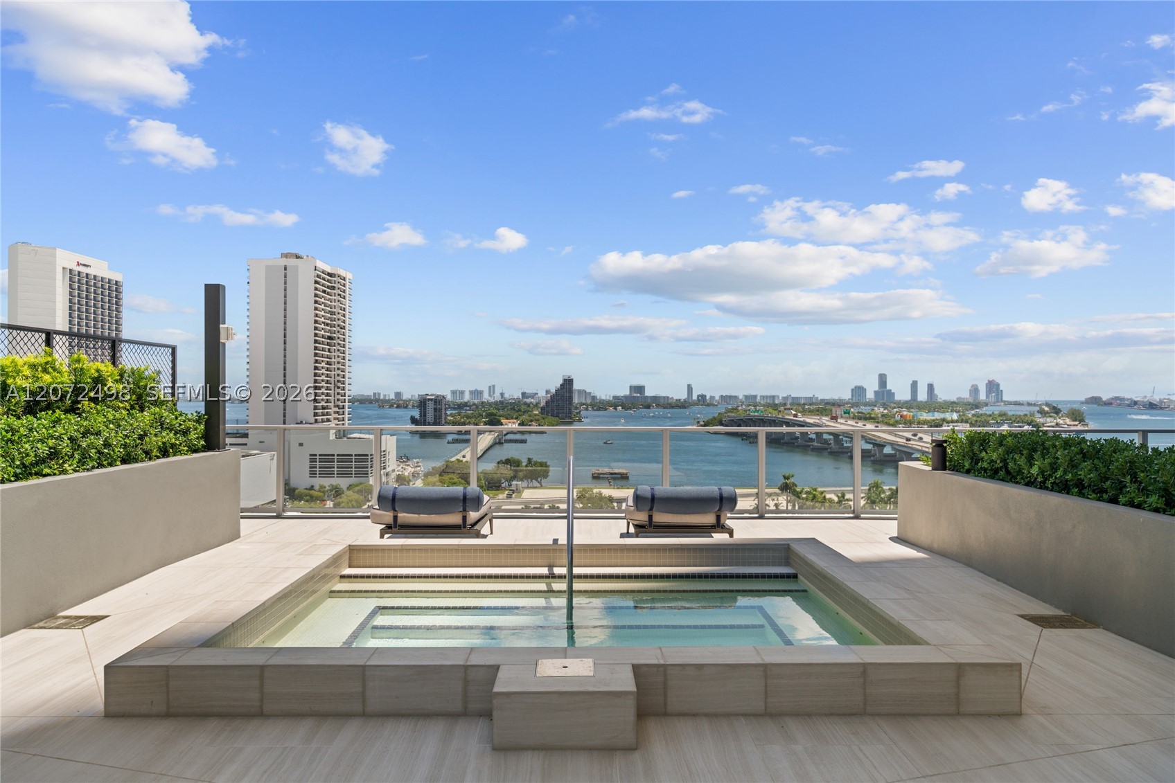 1400 Biscayne Blvd #4206, Miami FL 33132