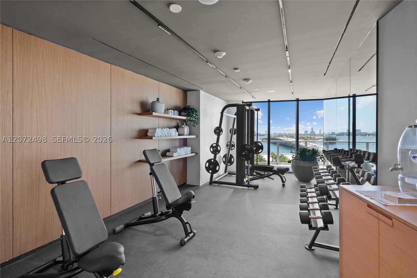 1400 Biscayne Blvd #4206, Miami FL 33132