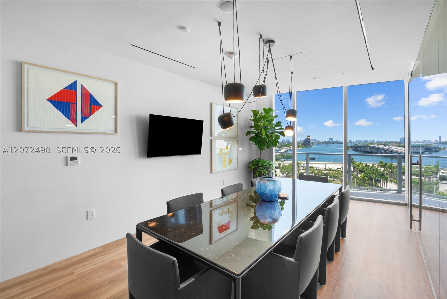 1400 Biscayne Blvd #4206, Miami FL 33132
