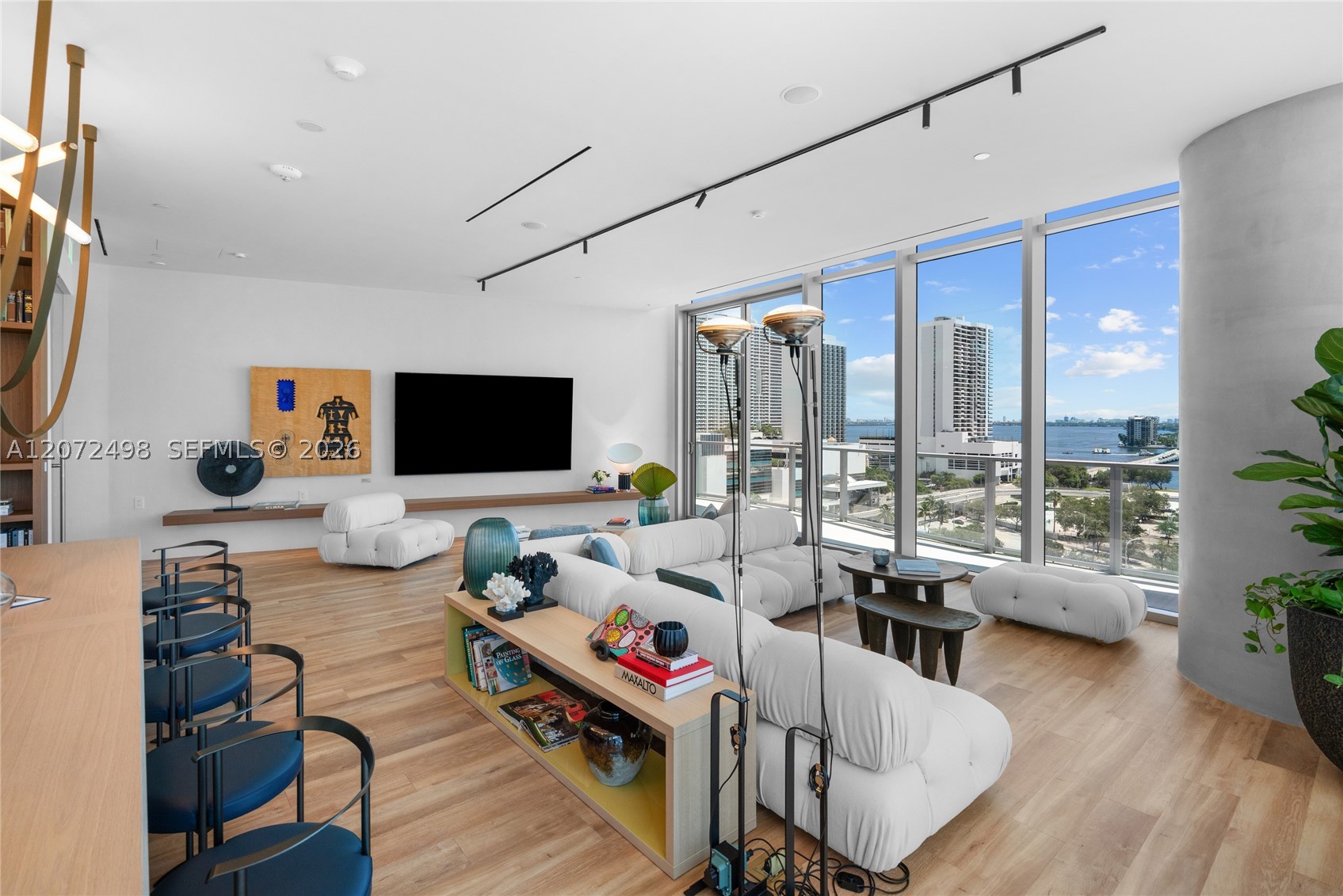 1400 Biscayne Blvd #4206, Miami FL 33132