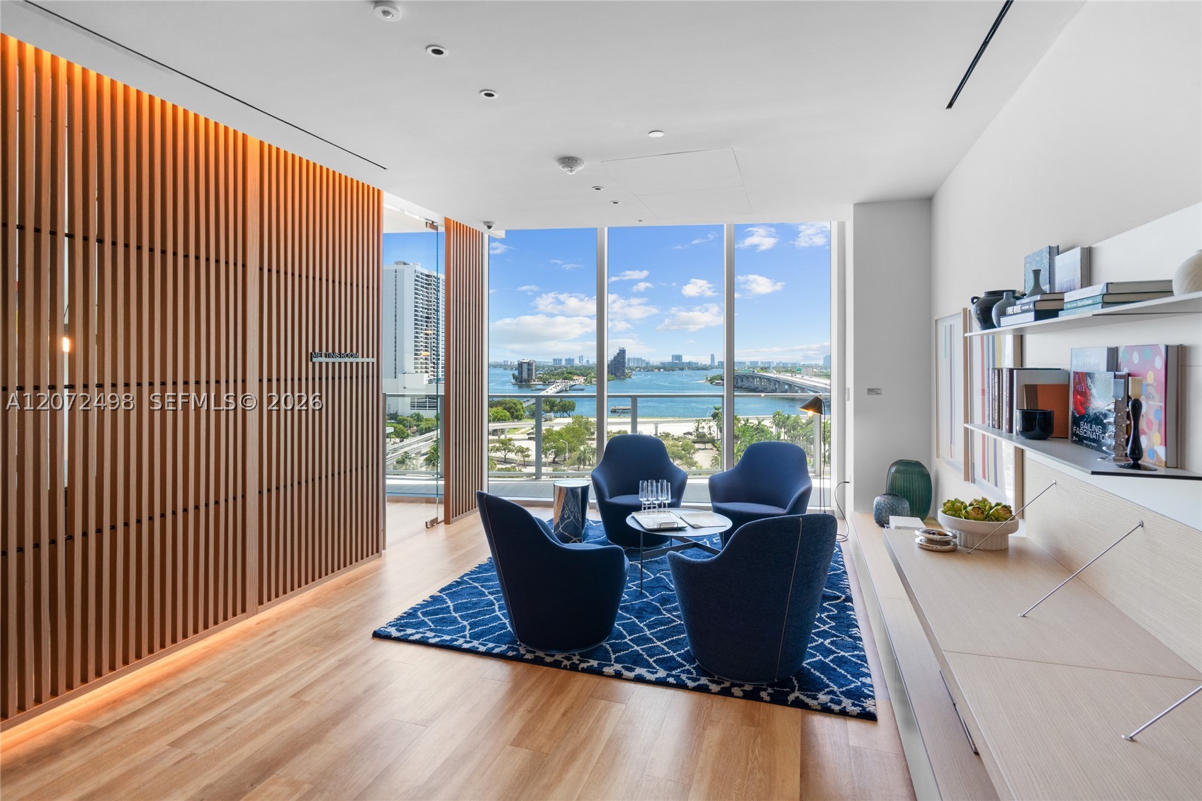 1400 Biscayne Blvd #4206, Miami FL 33132