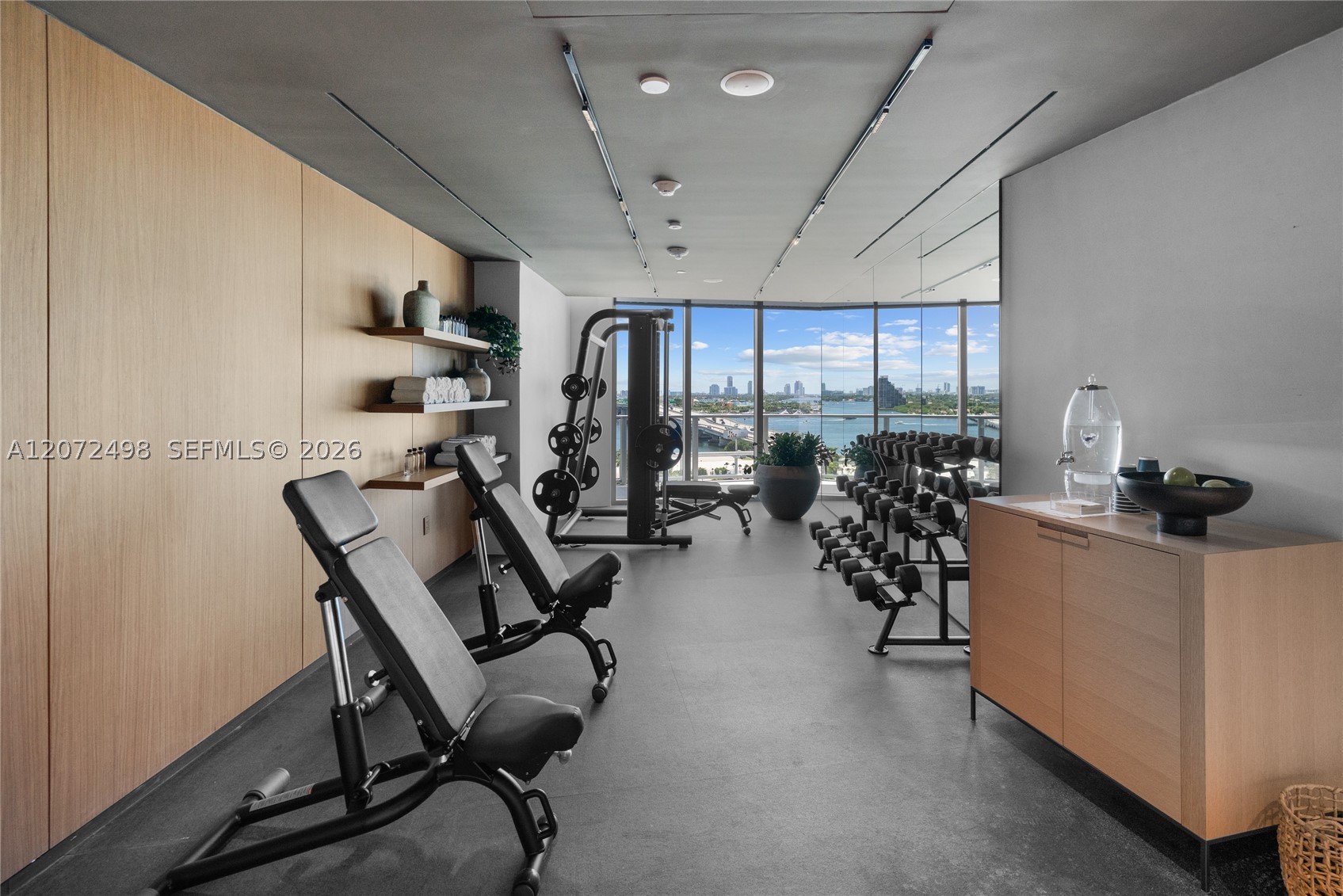 1400 Biscayne Blvd #4206, Miami FL 33132