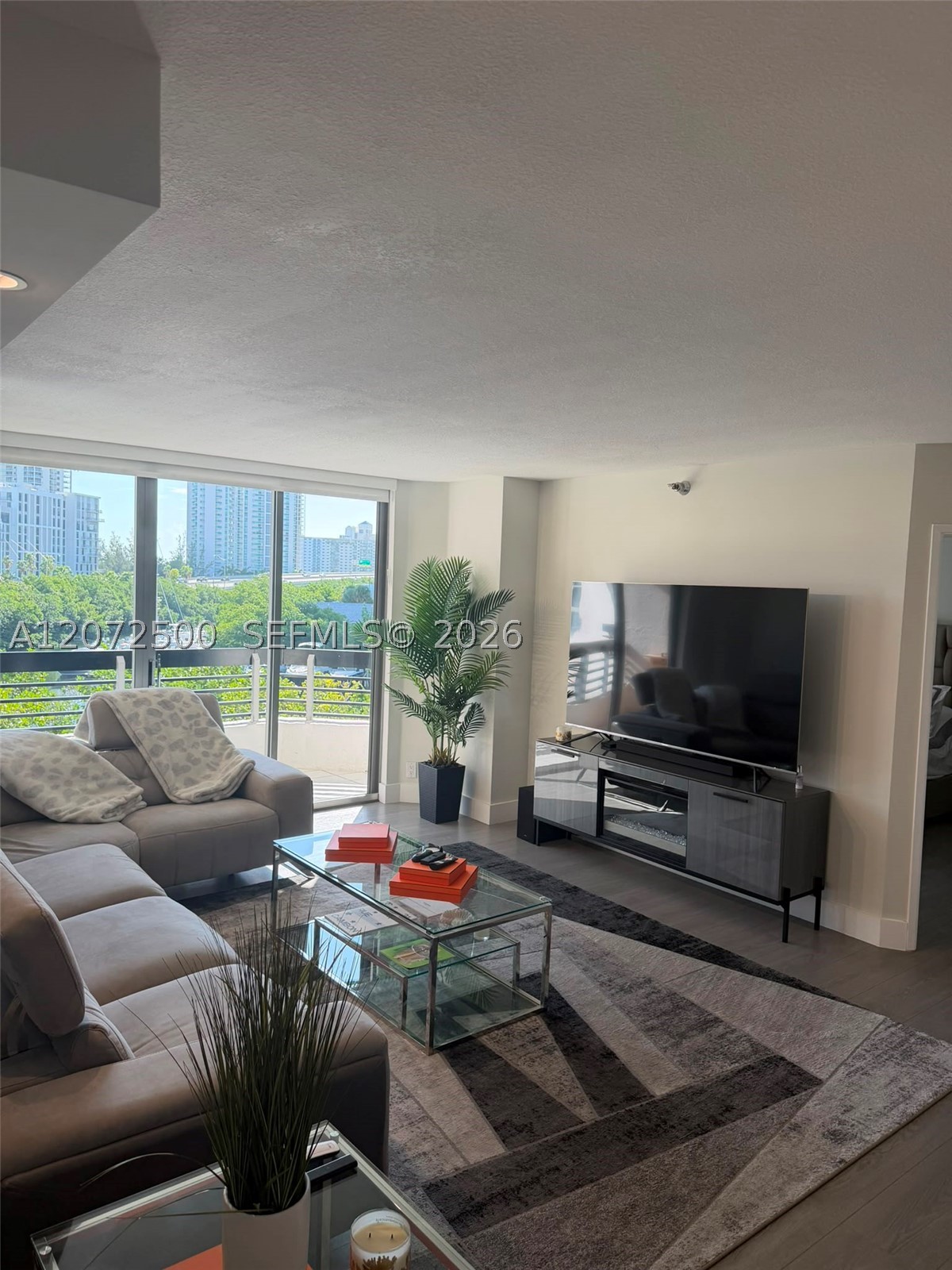 3400 NE 192nd St #511, Aventura FL 33180
