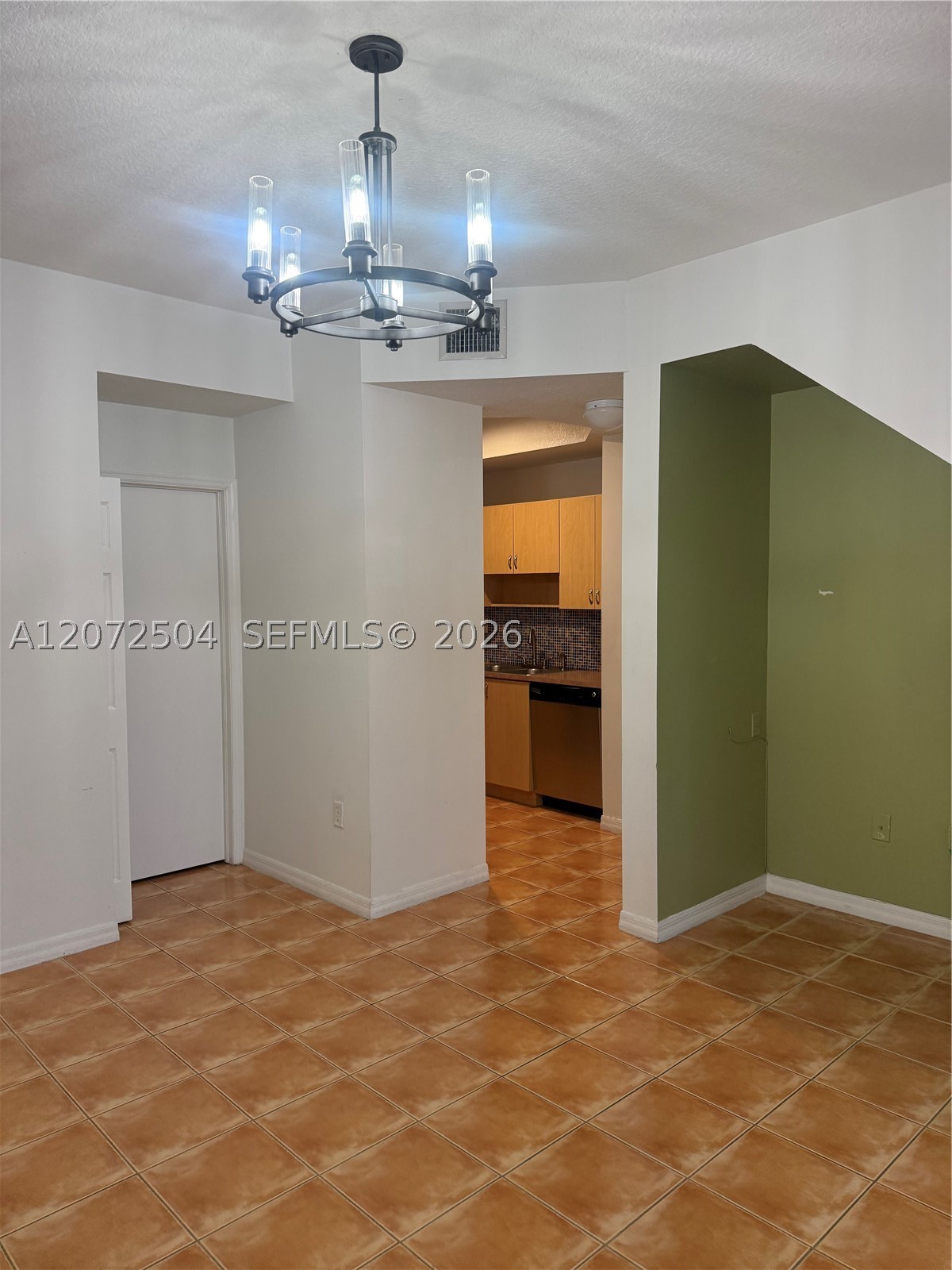 Pembroke Pines FL 33025 - A12072504