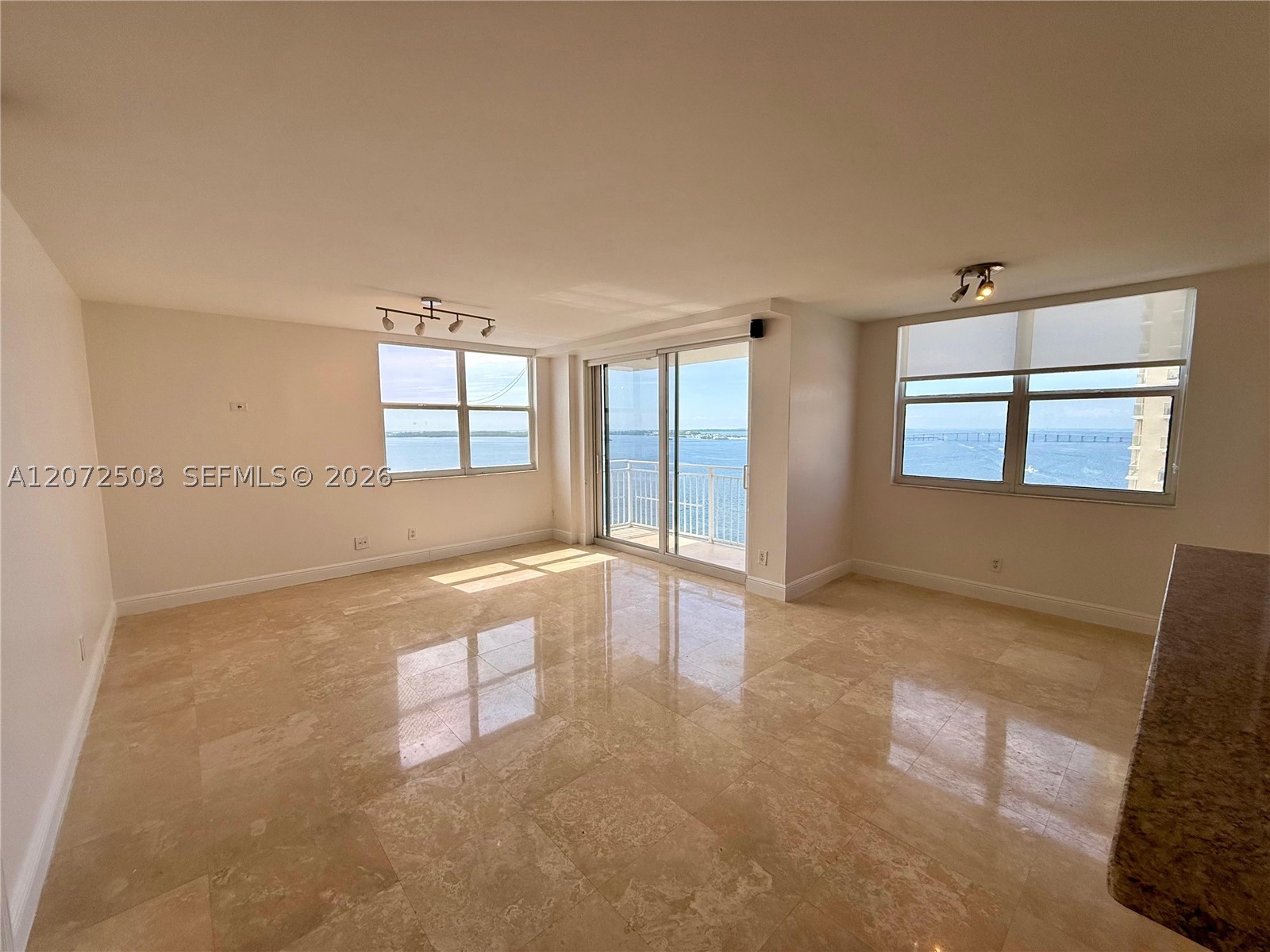 770 Claughton Island Dr #2016, Miami FL 33131