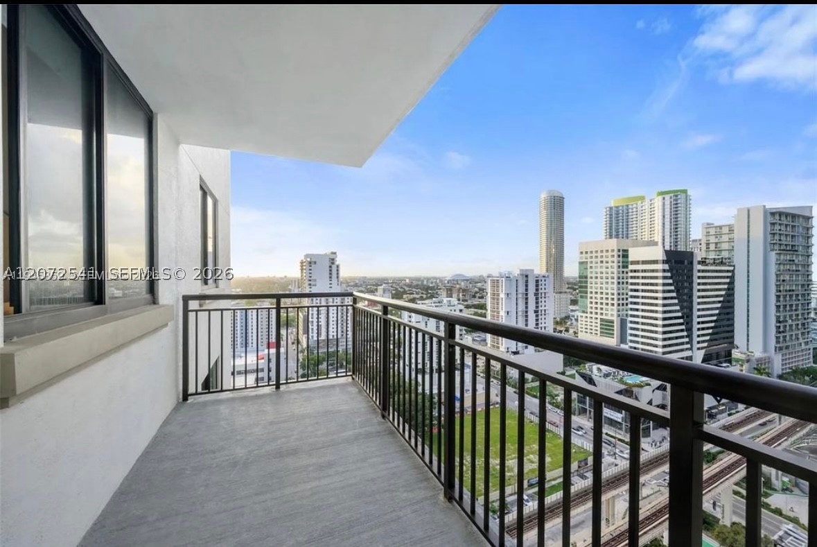 999 SW 1st Ave #1814, Miami FL 33130