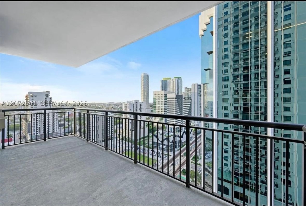 999 SW 1st Ave #1814, Miami FL 33130