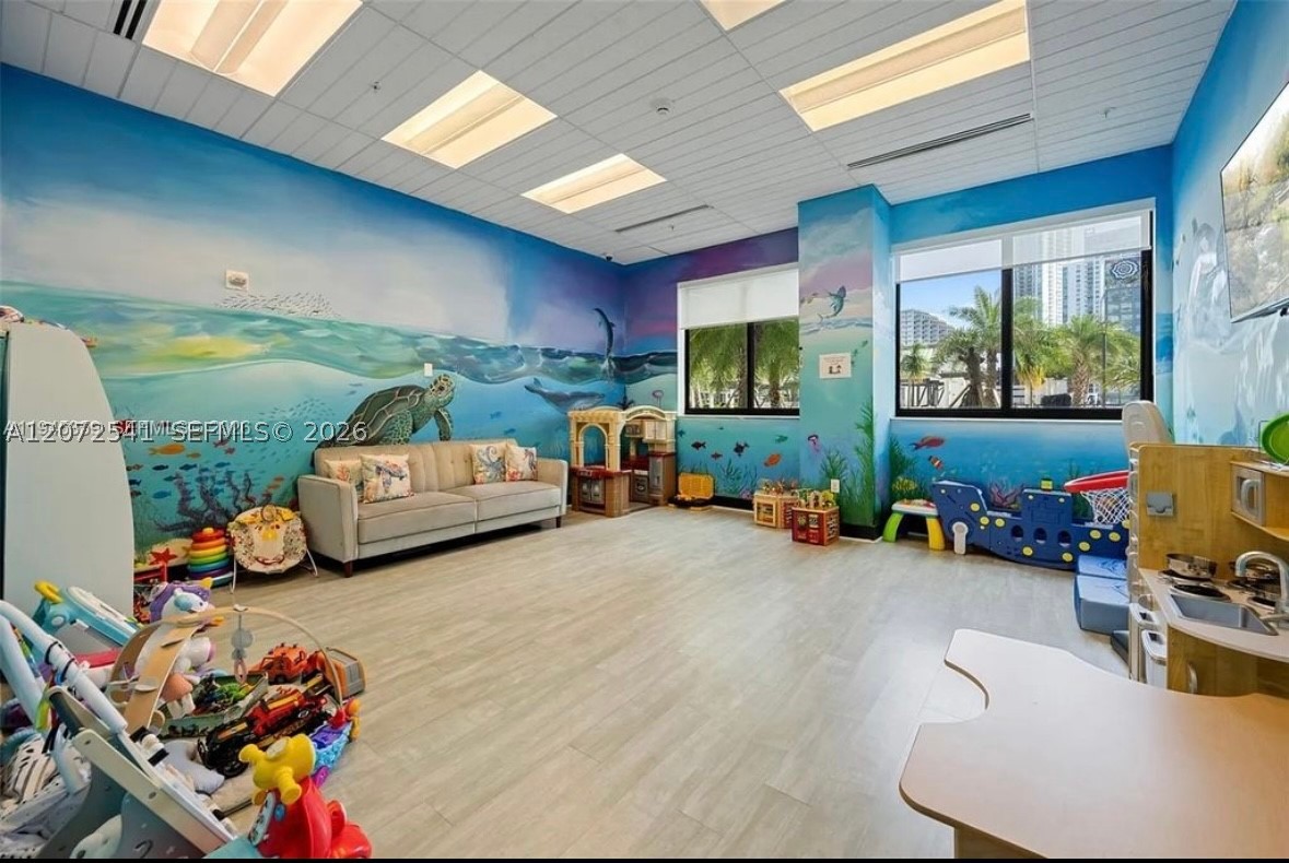 999 SW 1st Ave #1814, Miami FL 33130