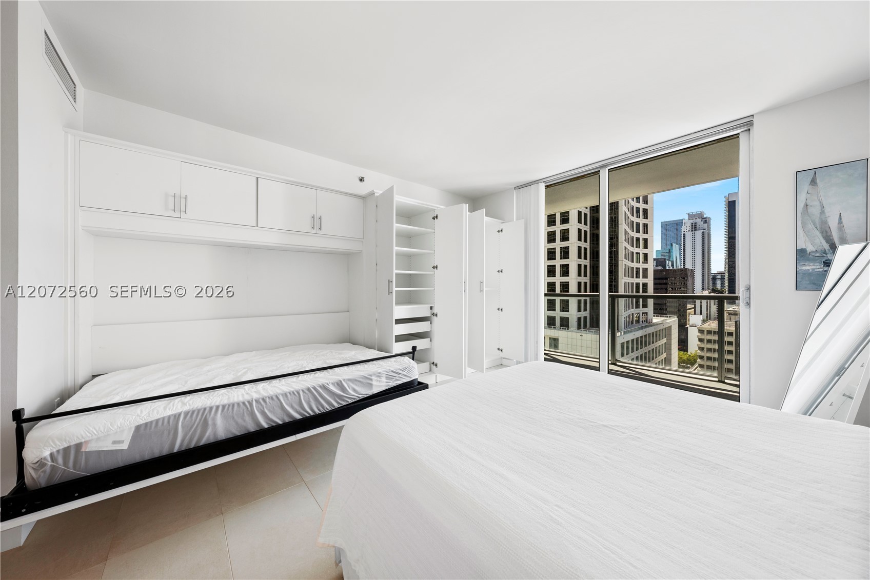 55 SE 6th St #1708, Miami FL 33131