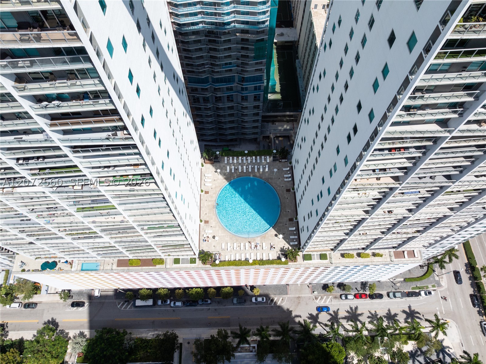 55 SE 6th St #1708, Miami FL 33131