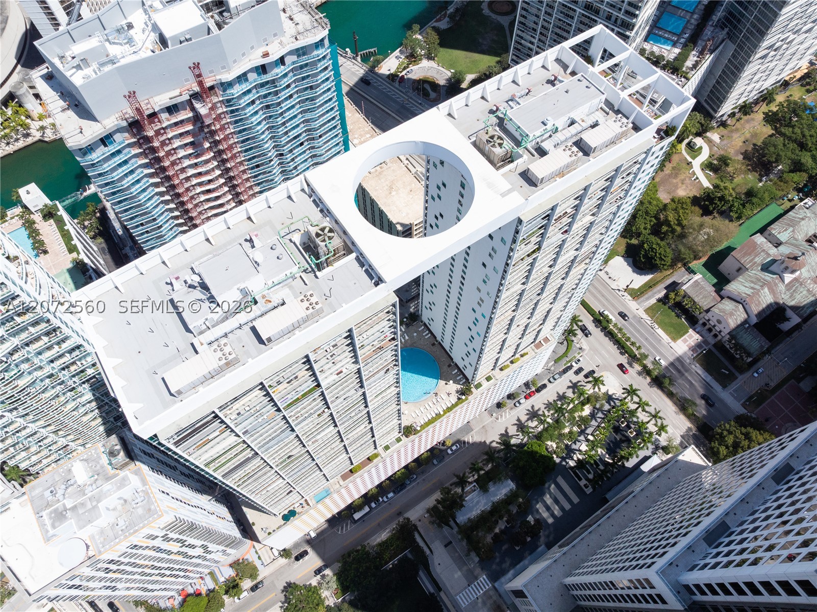55 SE 6th St #1708, Miami FL 33131