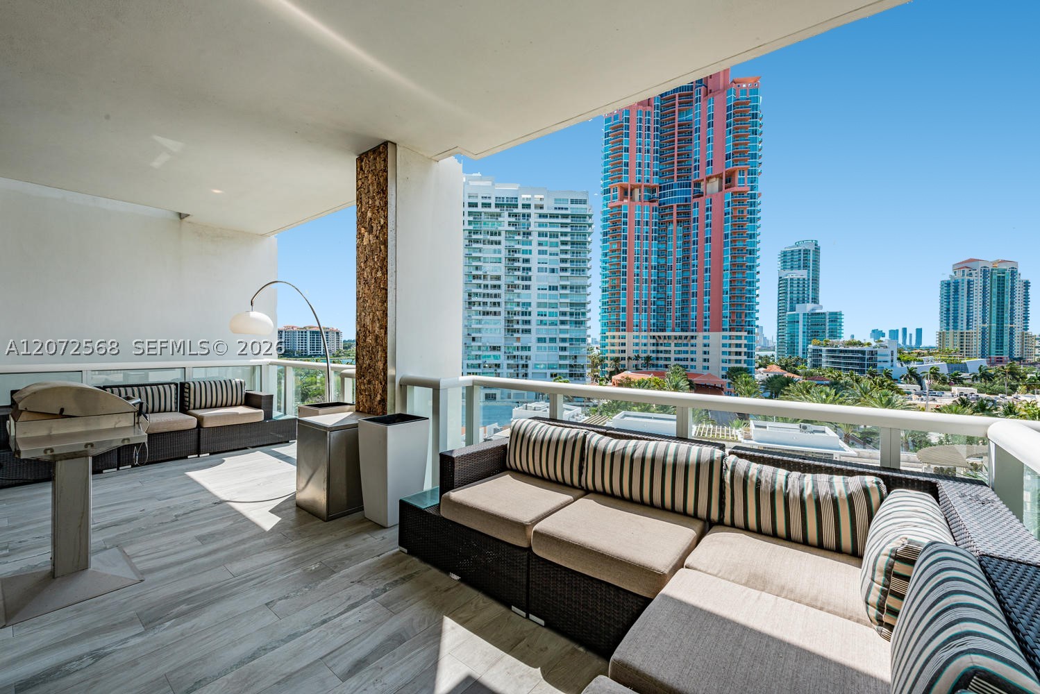 50 S Pointe Dr #905, Miami Beach FL 33139