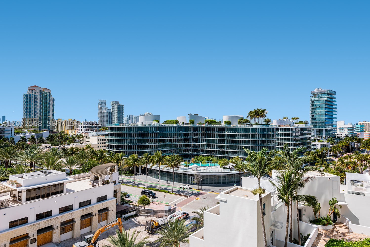 50 S Pointe Dr #905, Miami Beach FL 33139