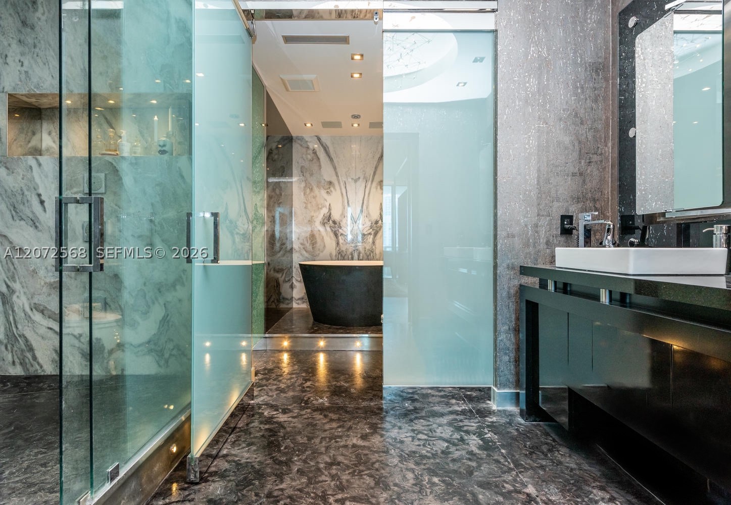 50 S Pointe Dr #905, Miami Beach FL 33139