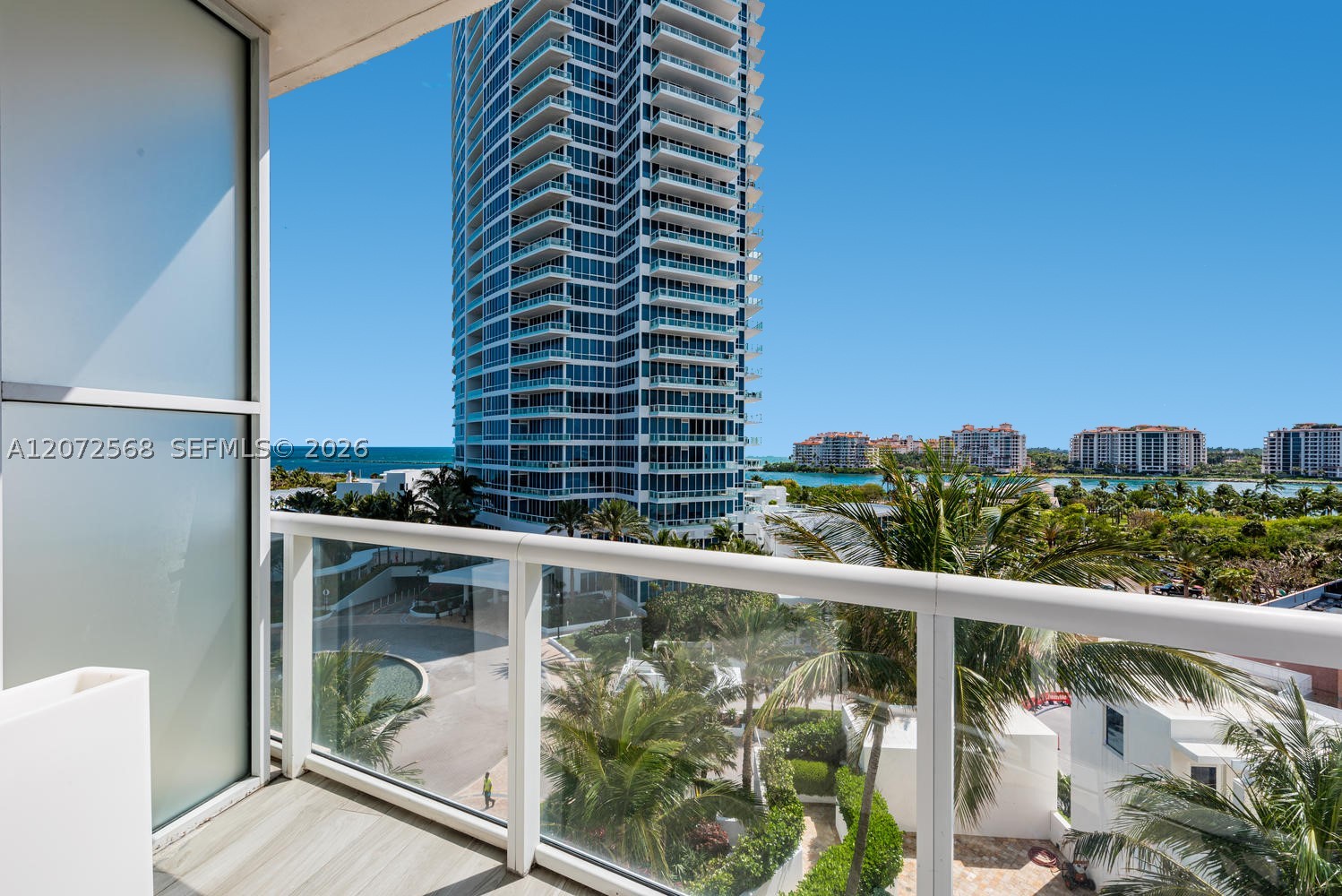 50 S Pointe Dr #905, Miami Beach FL 33139