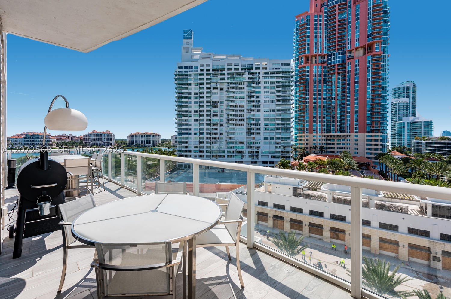 50 S Pointe Dr #905, Miami Beach FL 33139