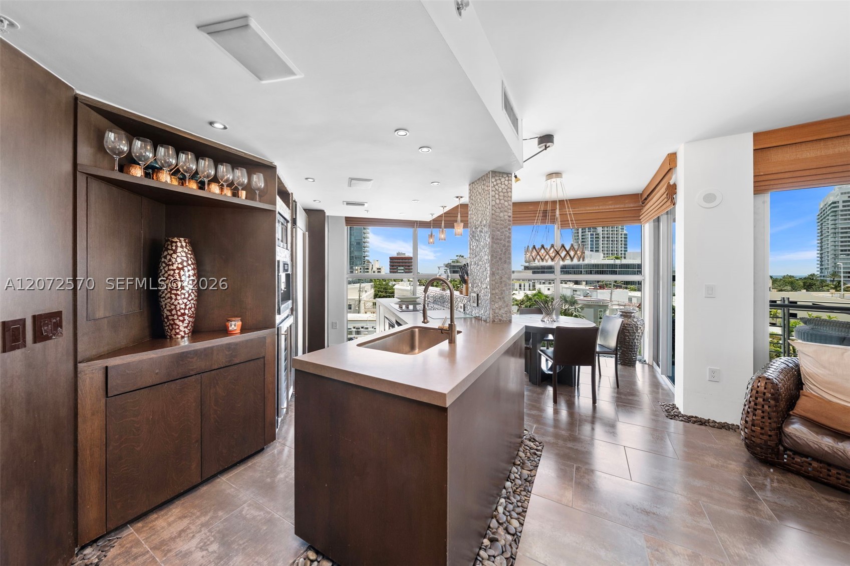110 Washington Ave #1709, Miami Beach FL 33139