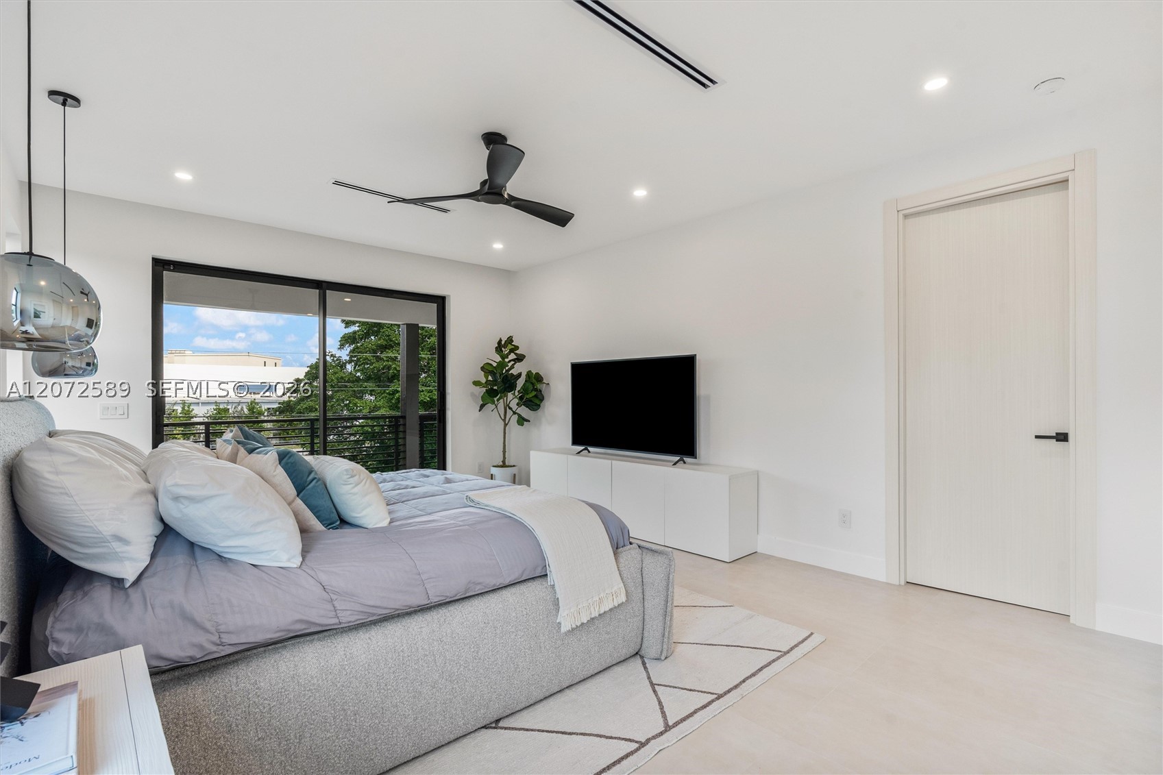 1319 NE 13th Ave #1319, Fort Lauderdale FL 33304