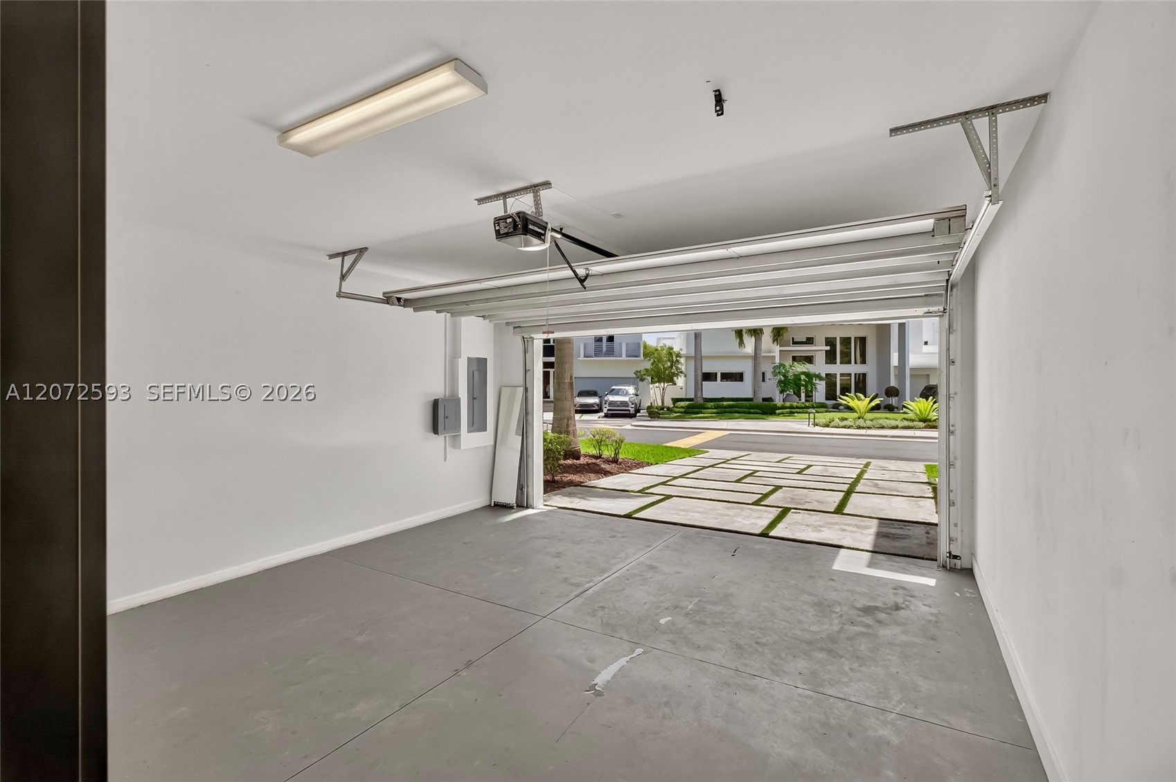 3460 NW 84th Ave, Doral FL 33122
