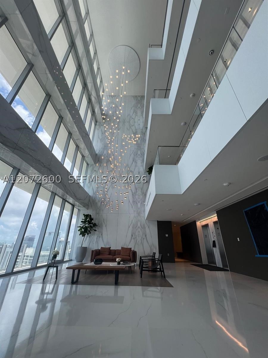 300 Biscayne Boulevard Way #1805W, Miami FL 33131