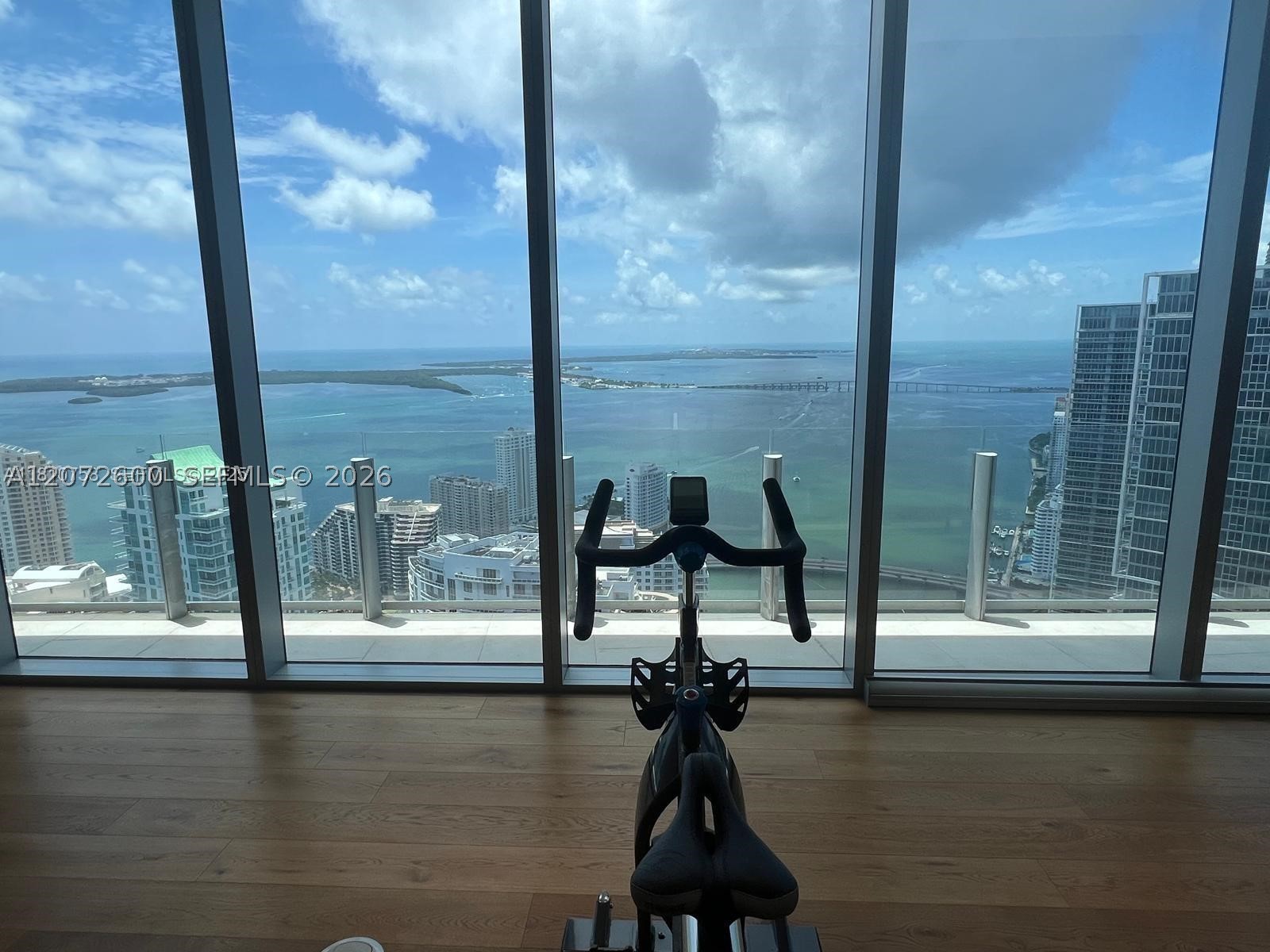 300 Biscayne Boulevard Way #1805W, Miami FL 33131