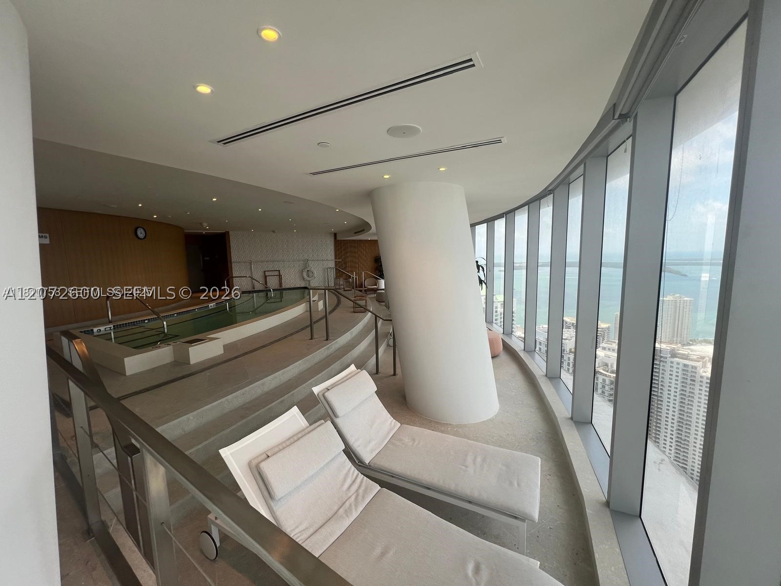 300 Biscayne Boulevard Way #1805W, Miami FL 33131