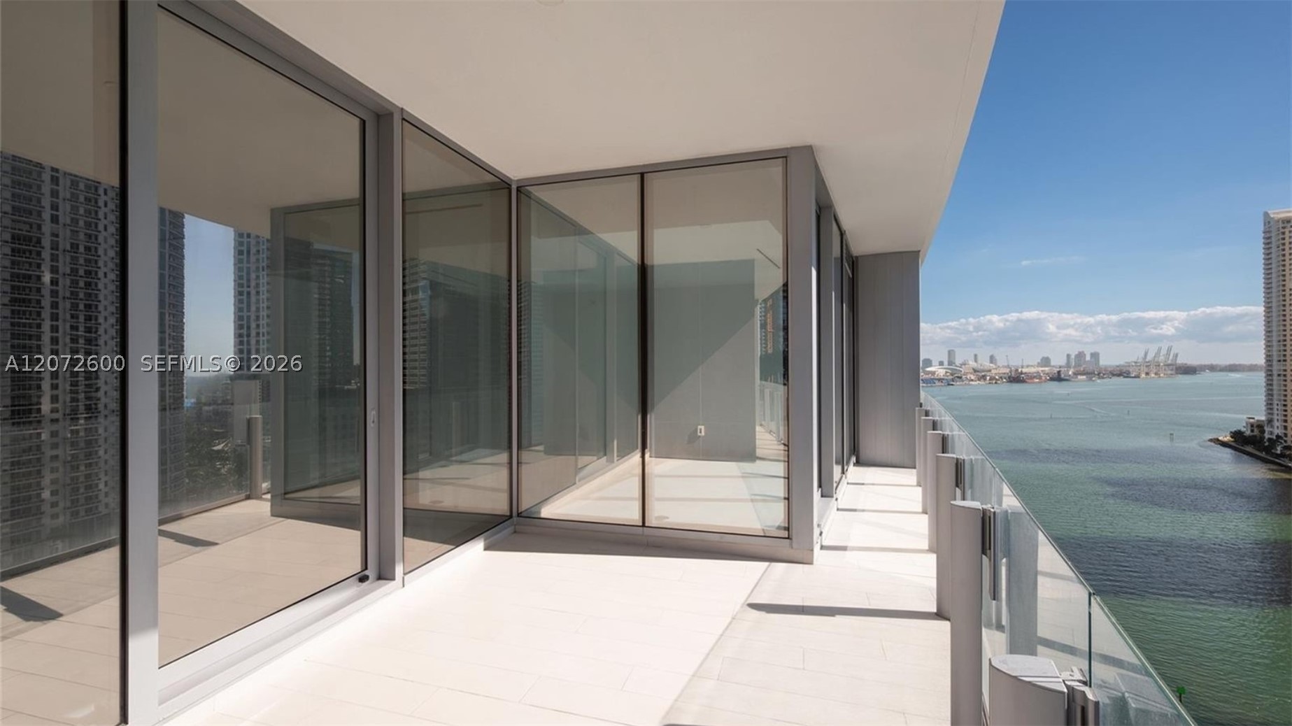 300 Biscayne Boulevard Way #1805W, Miami FL 33131