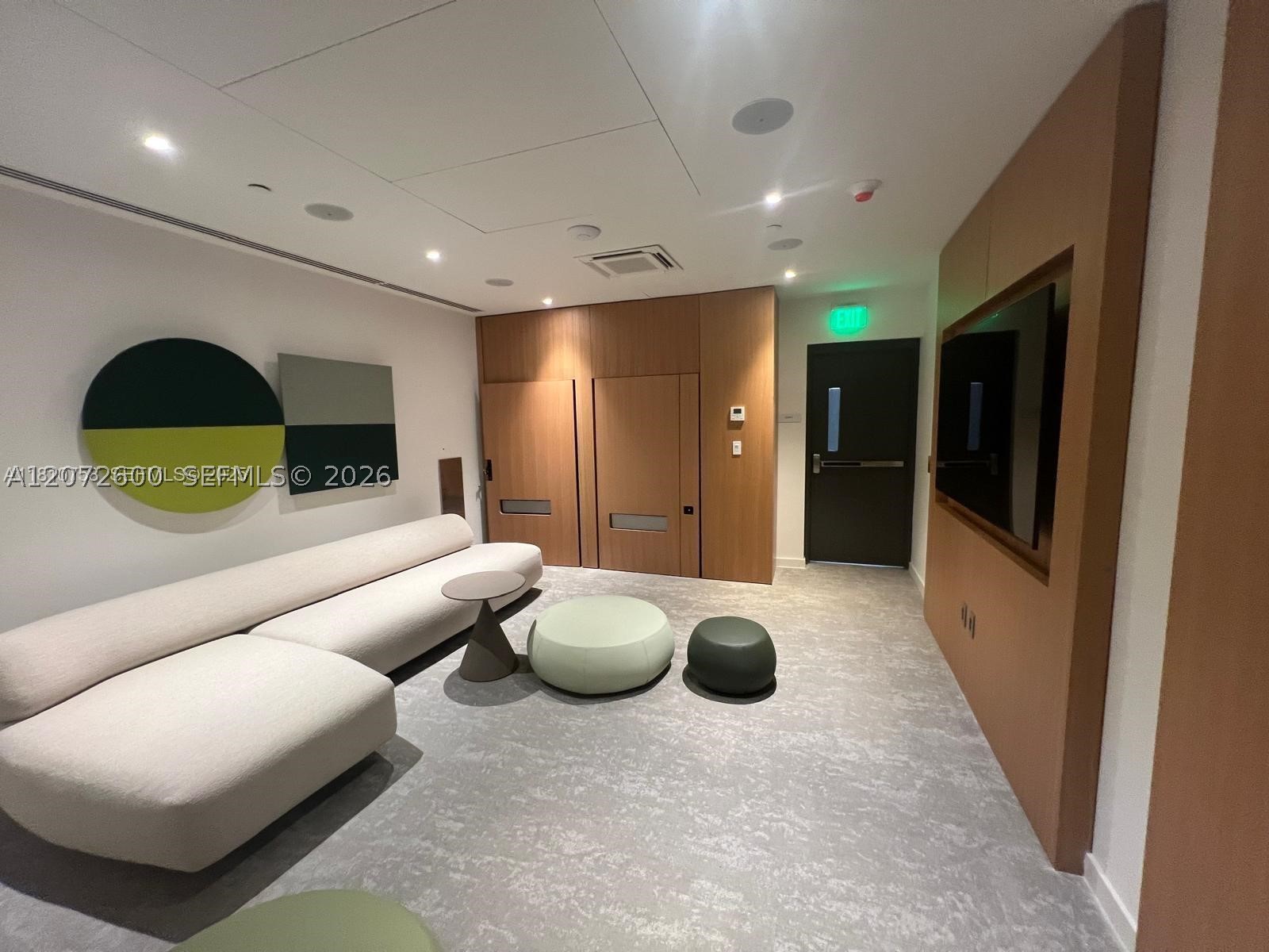 300 Biscayne Boulevard Way #1805W, Miami FL 33131
