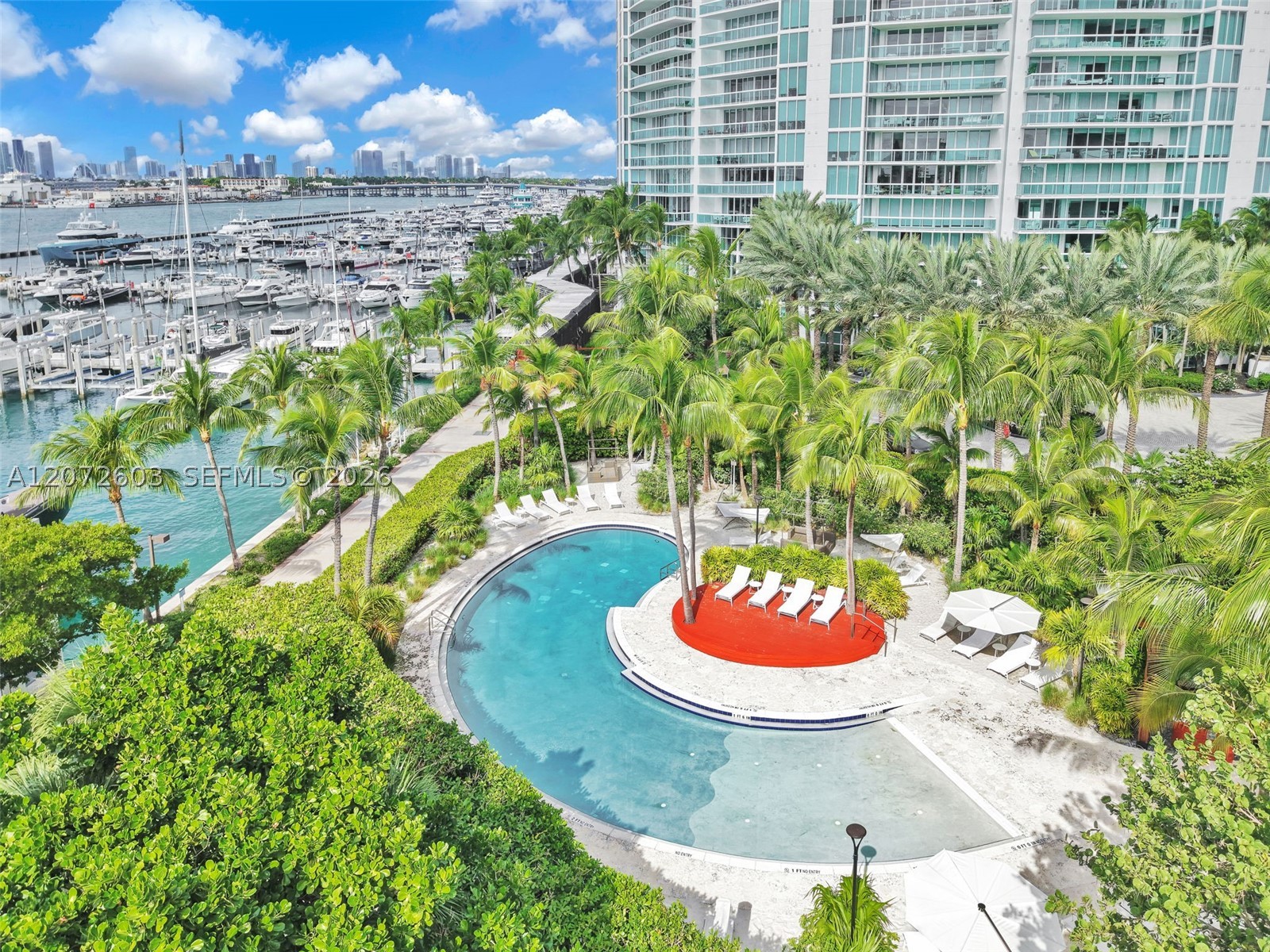 1000 S Pointe Dr #1706, Miami Beach FL 33139